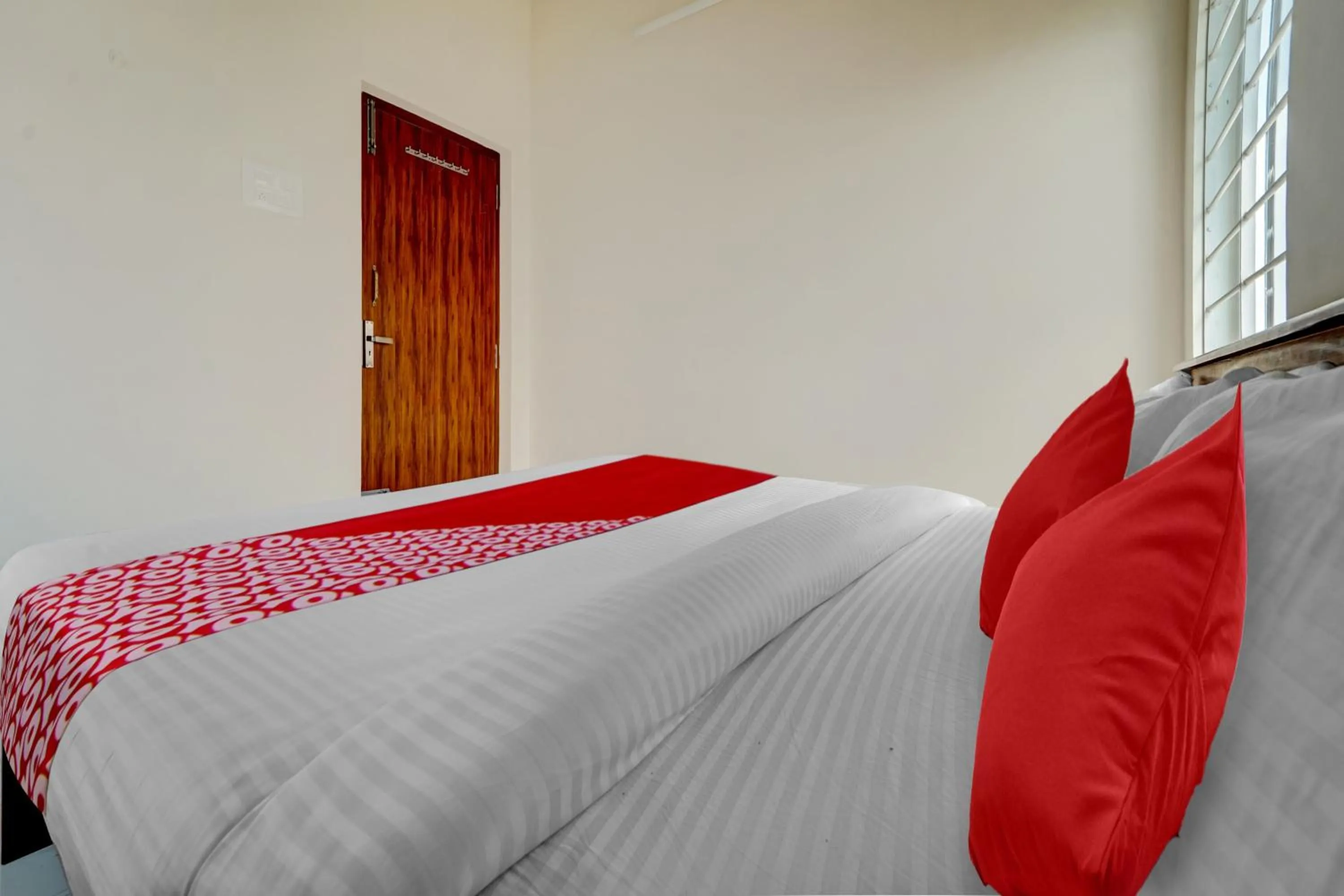 Bedroom, Bed in Hotel O MM Home Stays