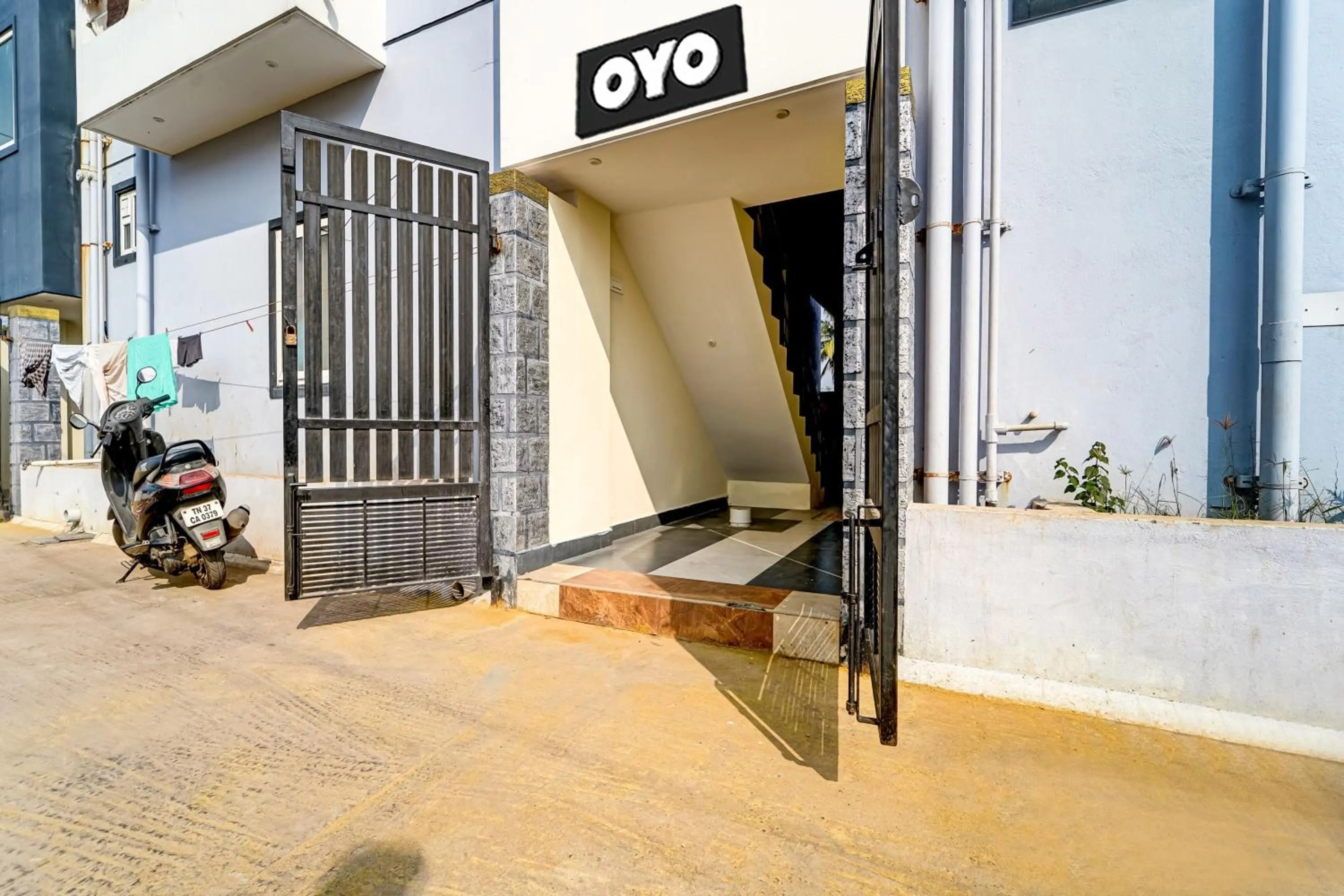 Facade/entrance in Hotel O MM Home Stays