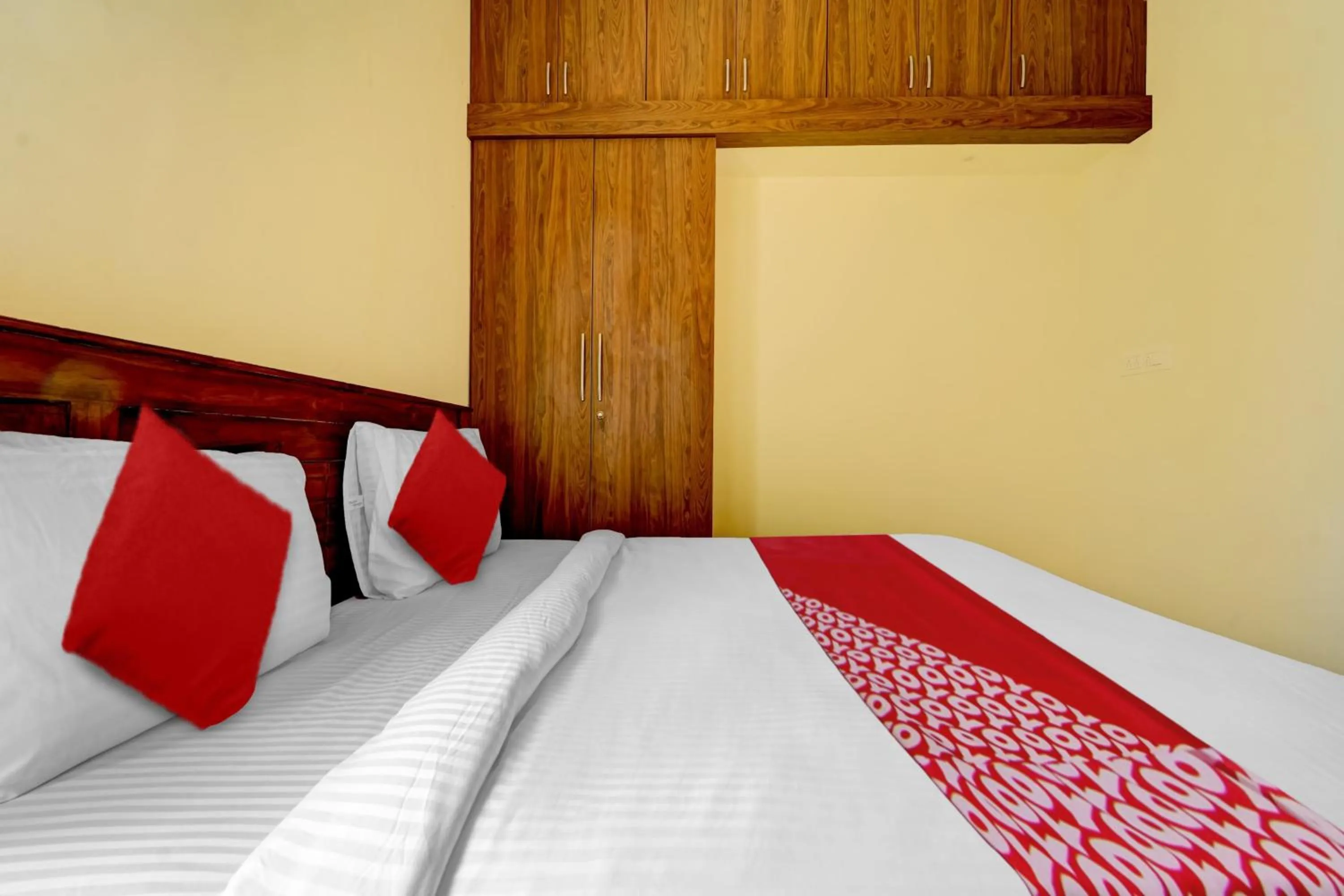 Bedroom, Bed in Hotel O MM Home Stays