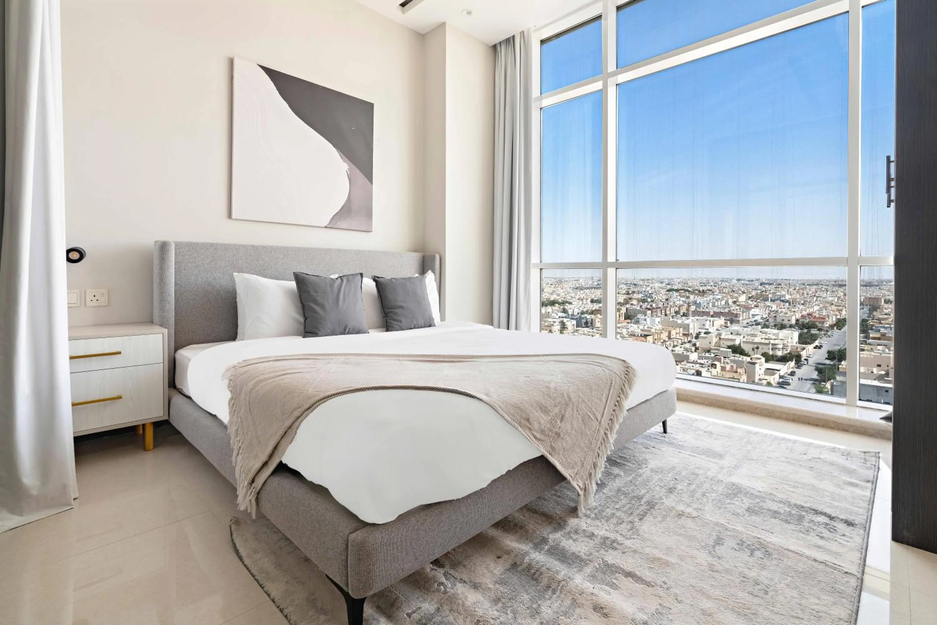 Bedroom, Bed in Stella Stays Olaya Tower 2