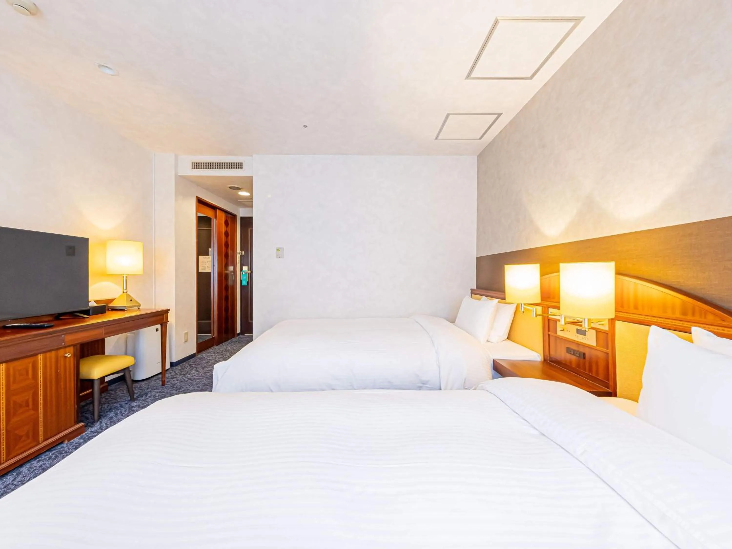 Bedroom, Bed in Prince Smart Inn Nagoya Sakae