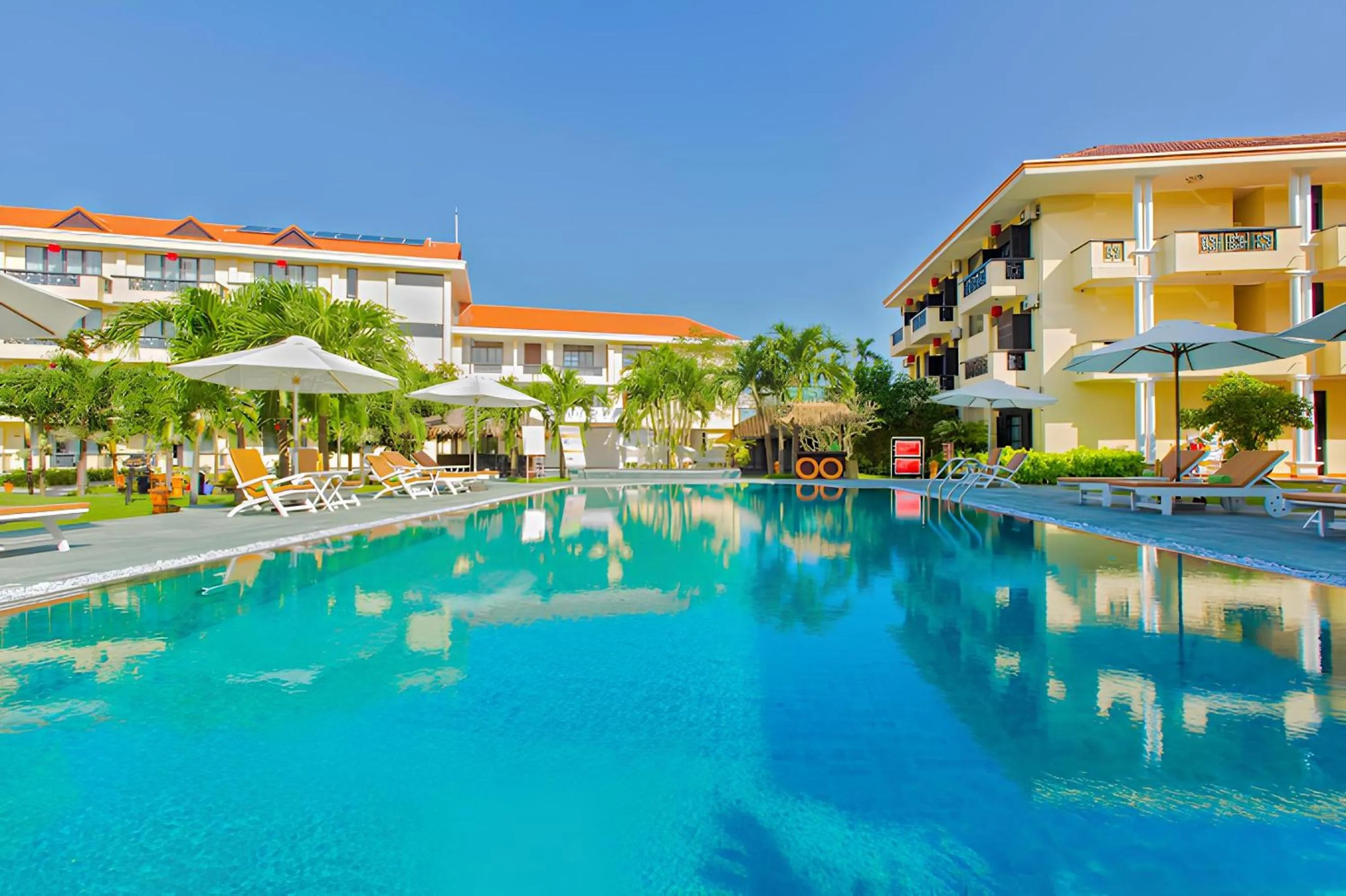 Swimming pool in Phu Thinh Boutique Resort & Spa