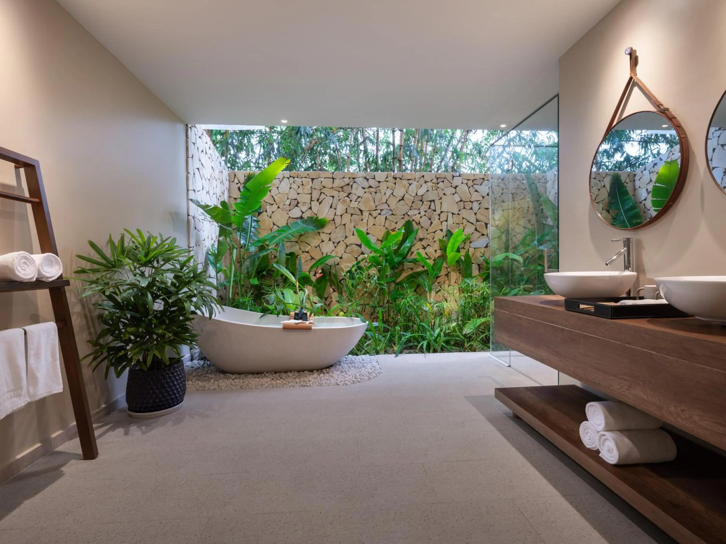 Bath in Phu Thinh Boutique Resort & Spa