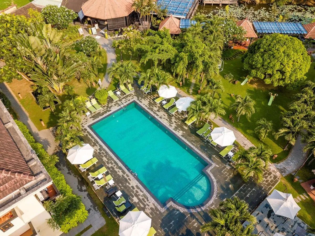 Swimming pool in Sen Retreat Hoi An