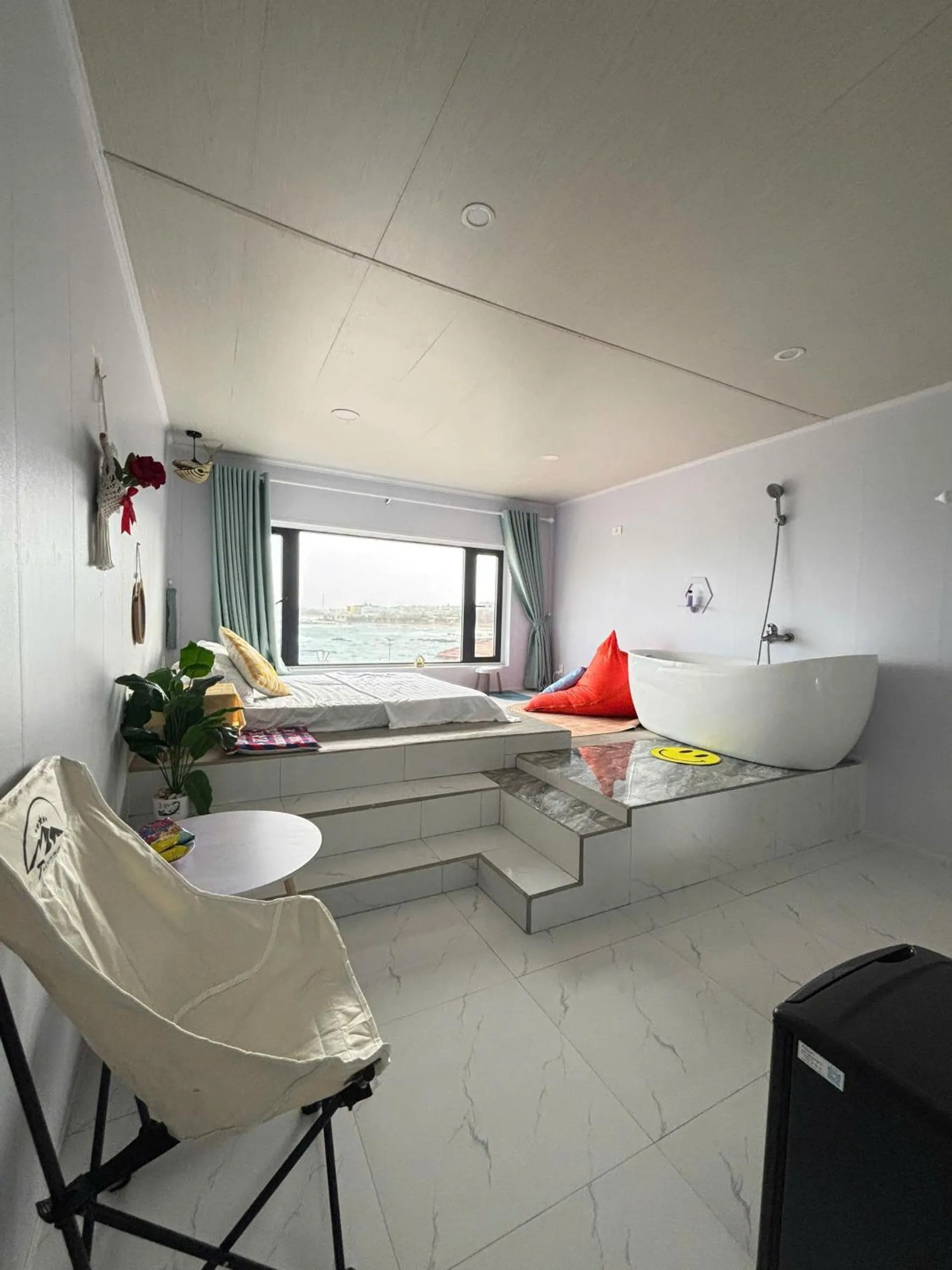 furniture in Long Vĩ hotel - đảo Phú Quý