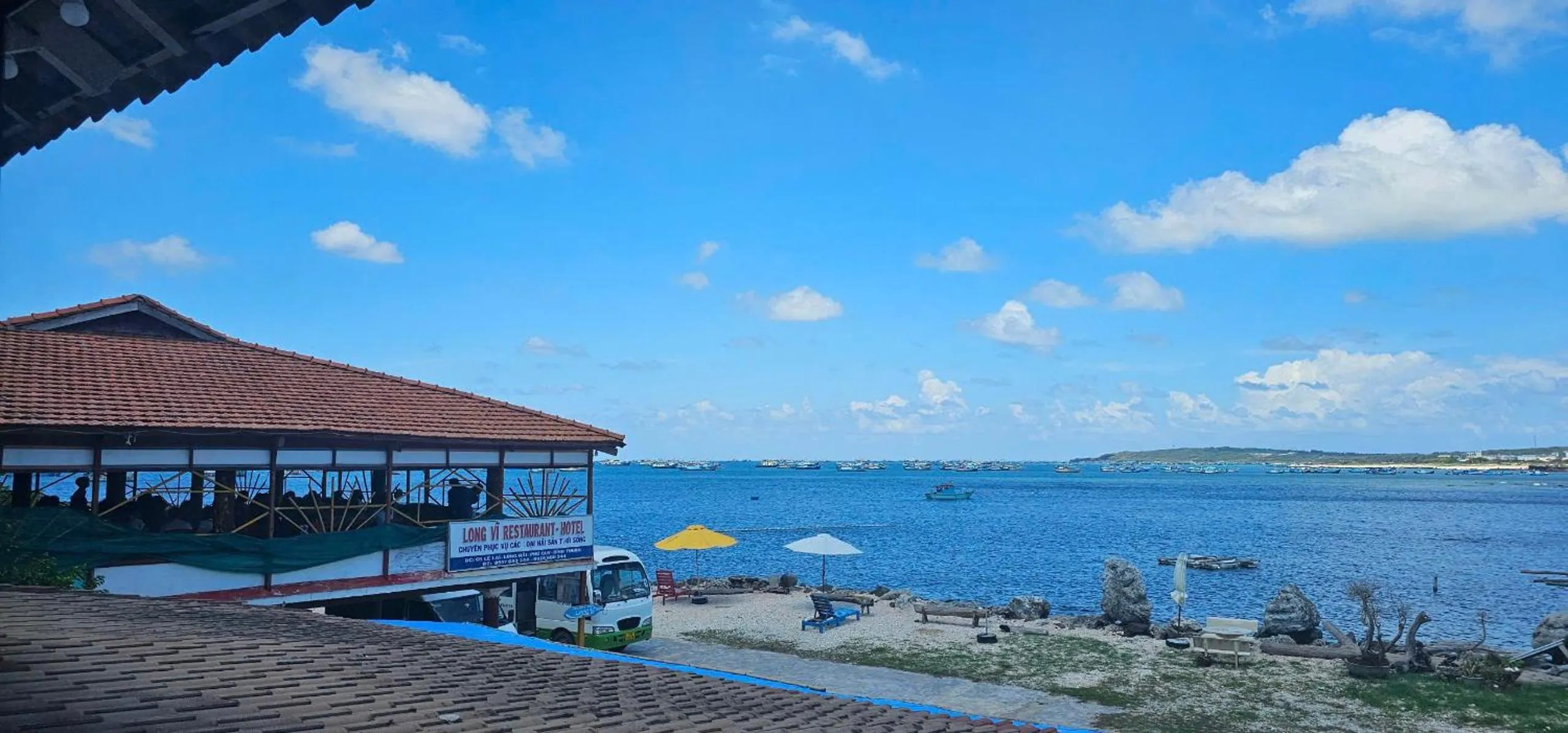 Neighbourhood in Long Vĩ hotel - đảo Phú Quý