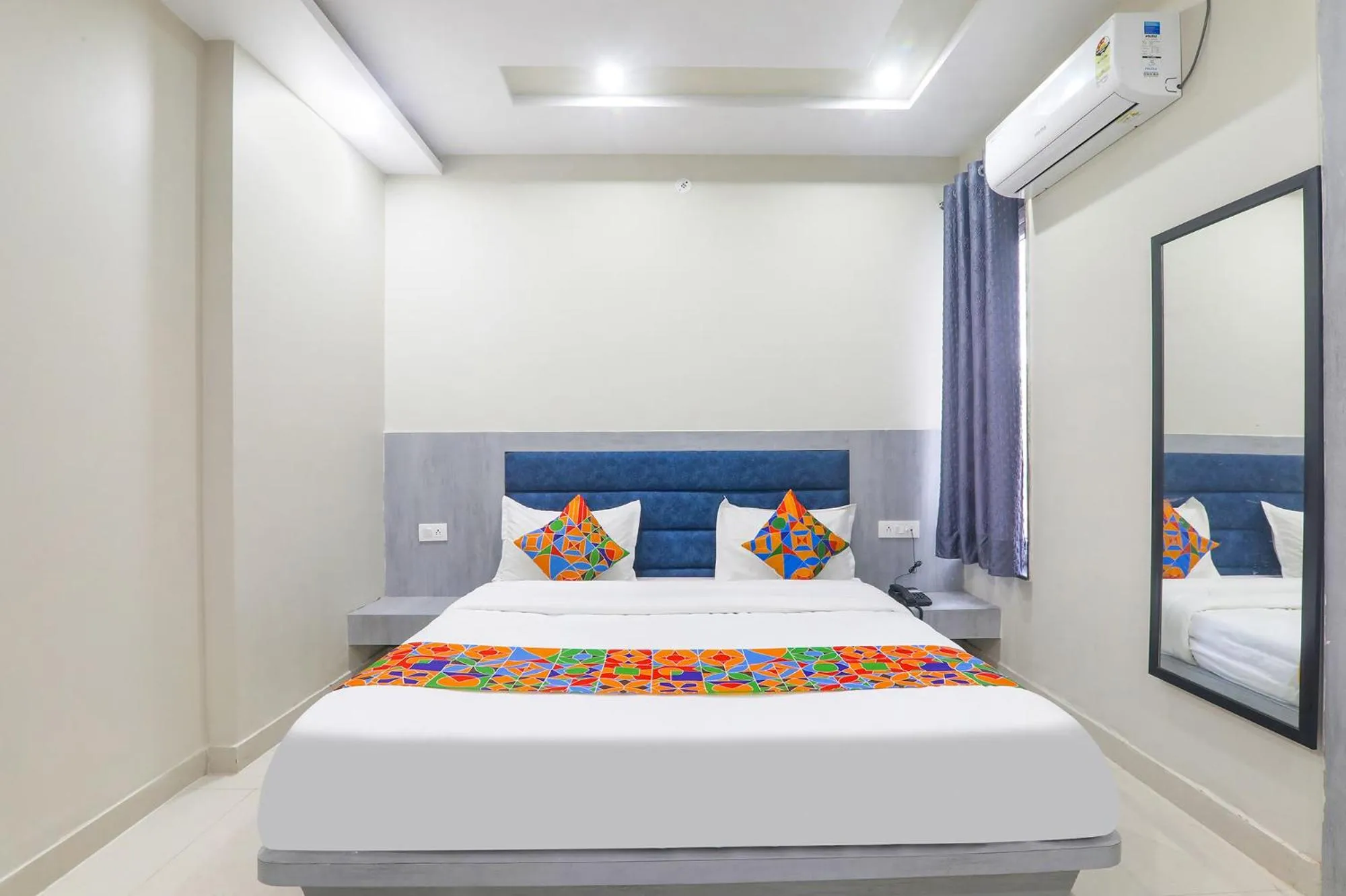 Bed in FabExpress Grand Inn I