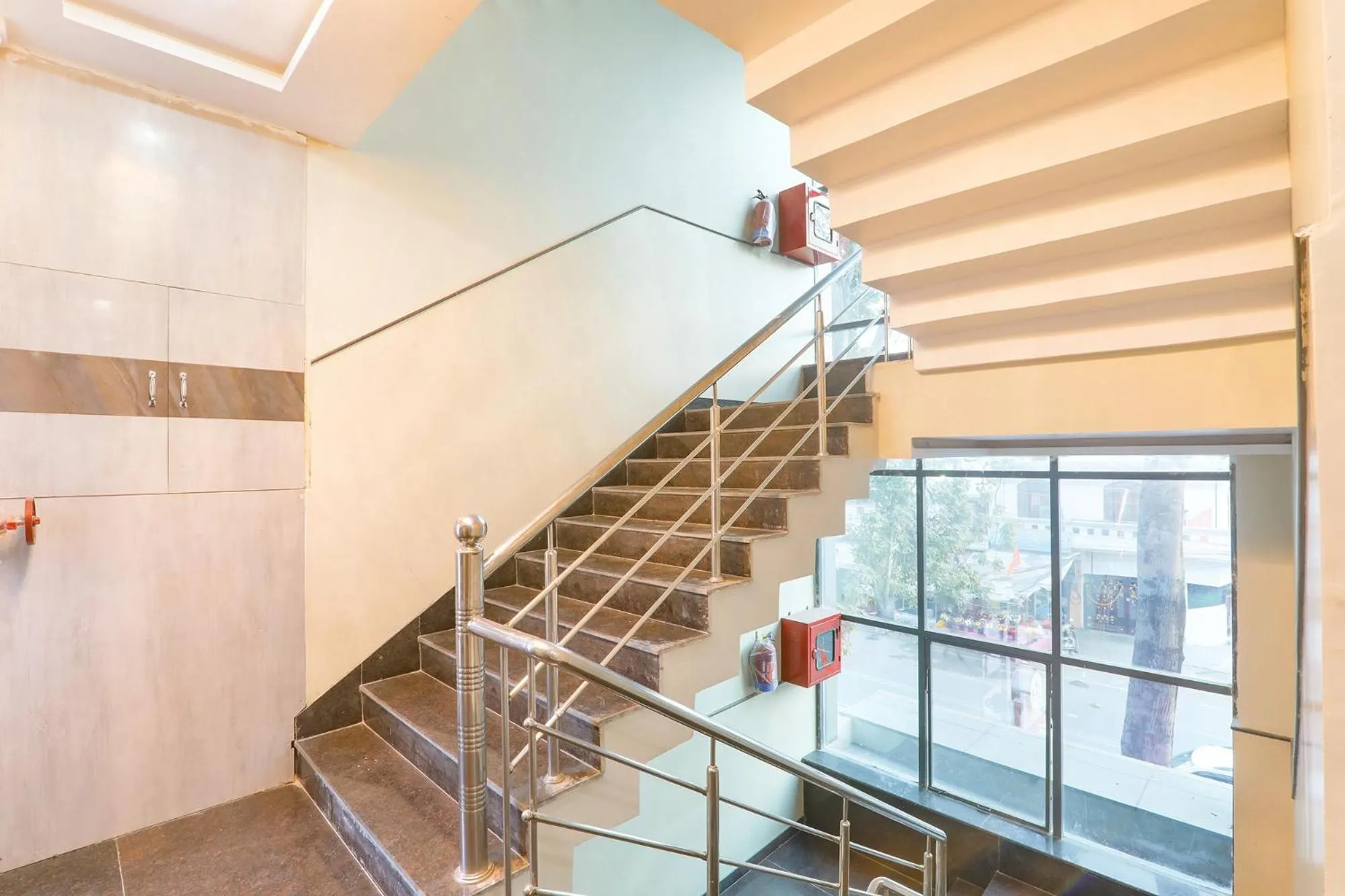 Lobby or reception in FabExpress Grand Inn I