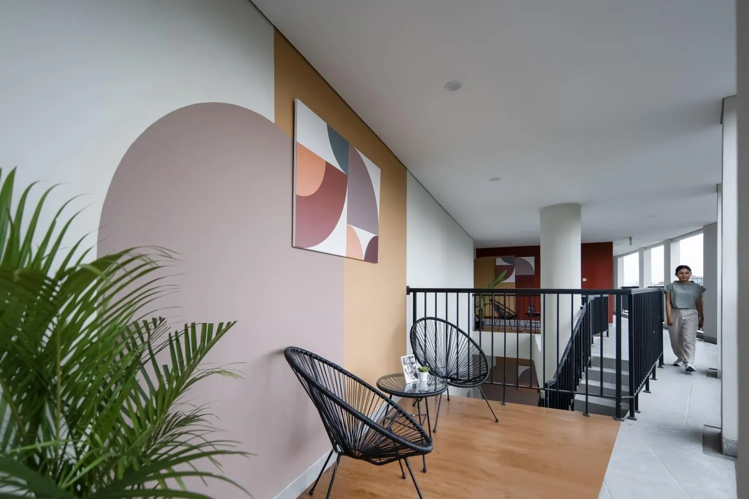 Seating area in Cove Nawaprita