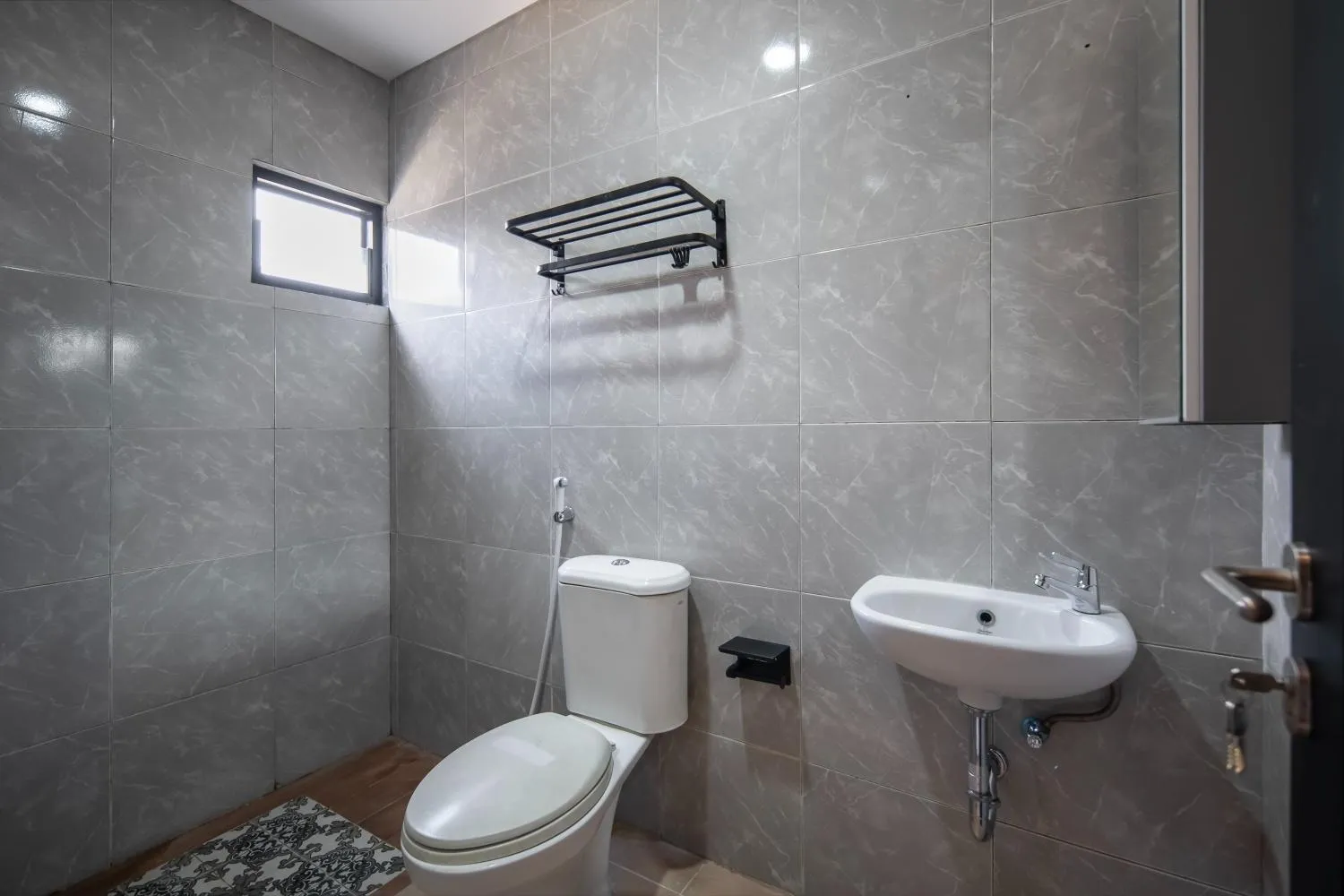 Bathroom in Cove Urbanier