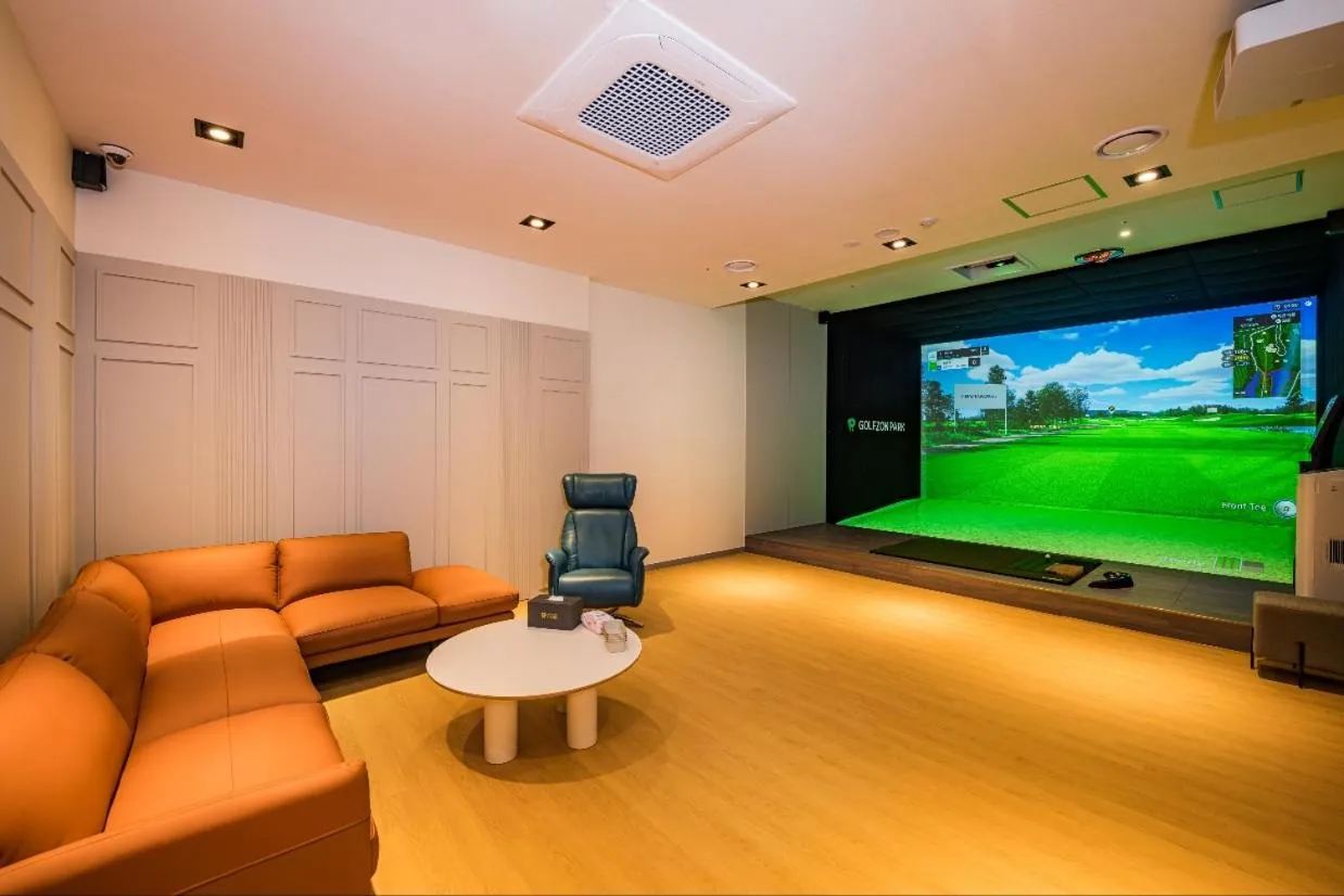 Evening entertainment in INN-The City MyeongDong