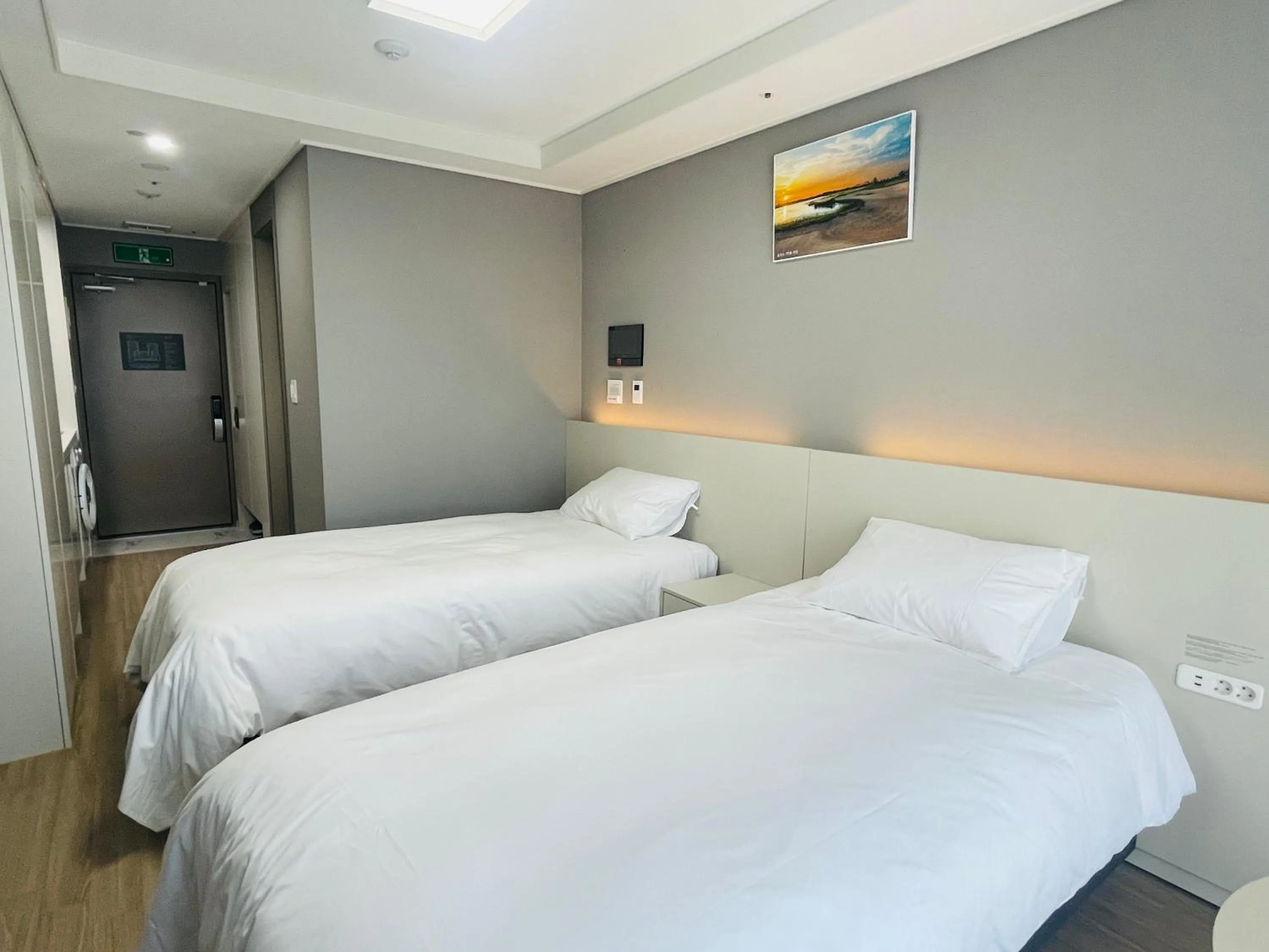 Bedroom, Bed in INN-The City MyeongDong