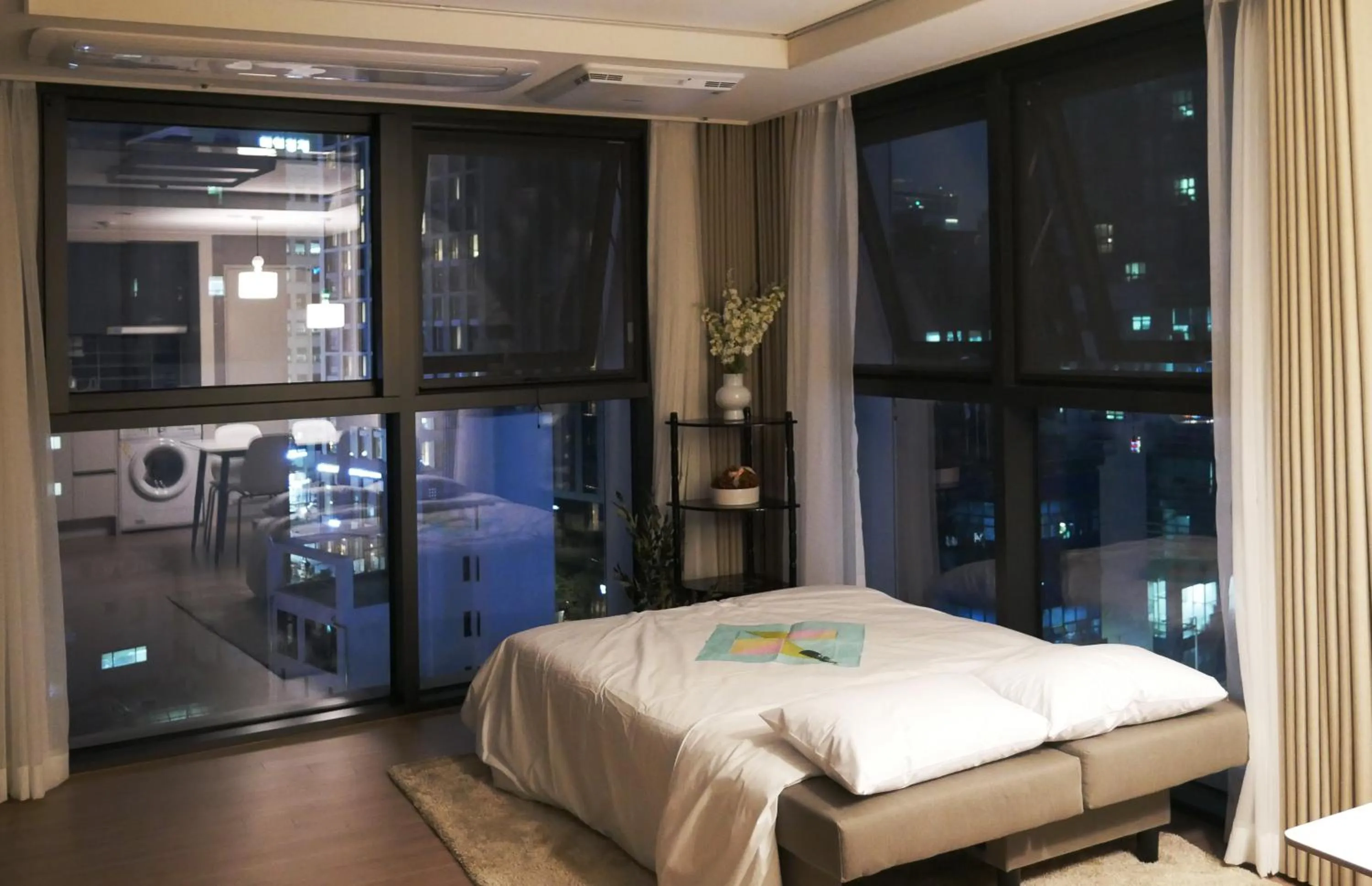 Living room, Bed in INN-The City MyeongDong