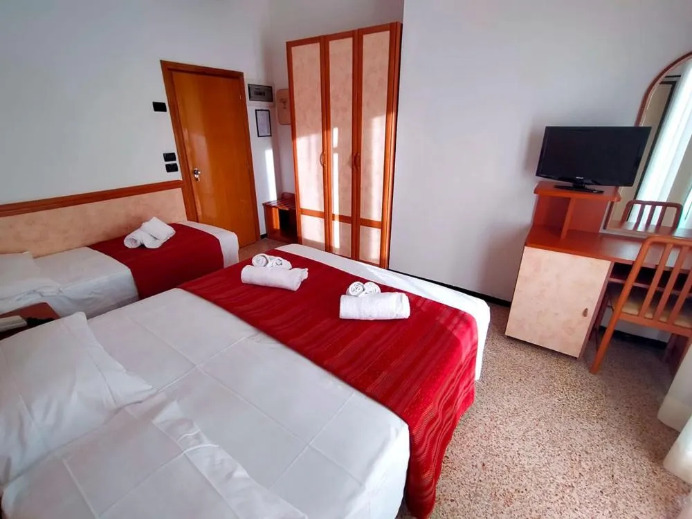 Bedroom, Bed in Ben Hur Rimini