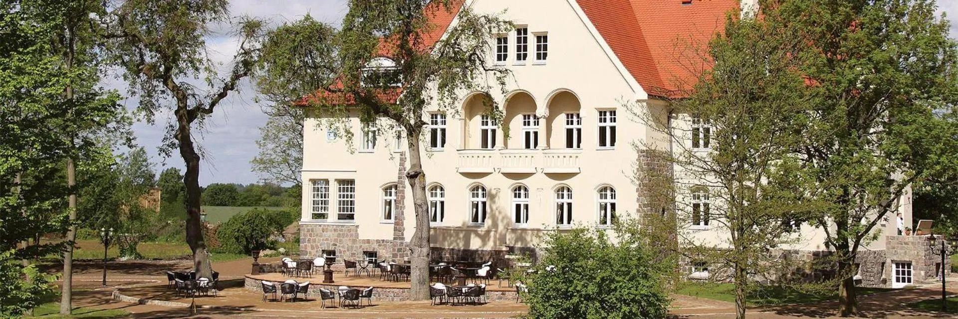 Property building in Schloss Krugsdorf Golf & Hotel