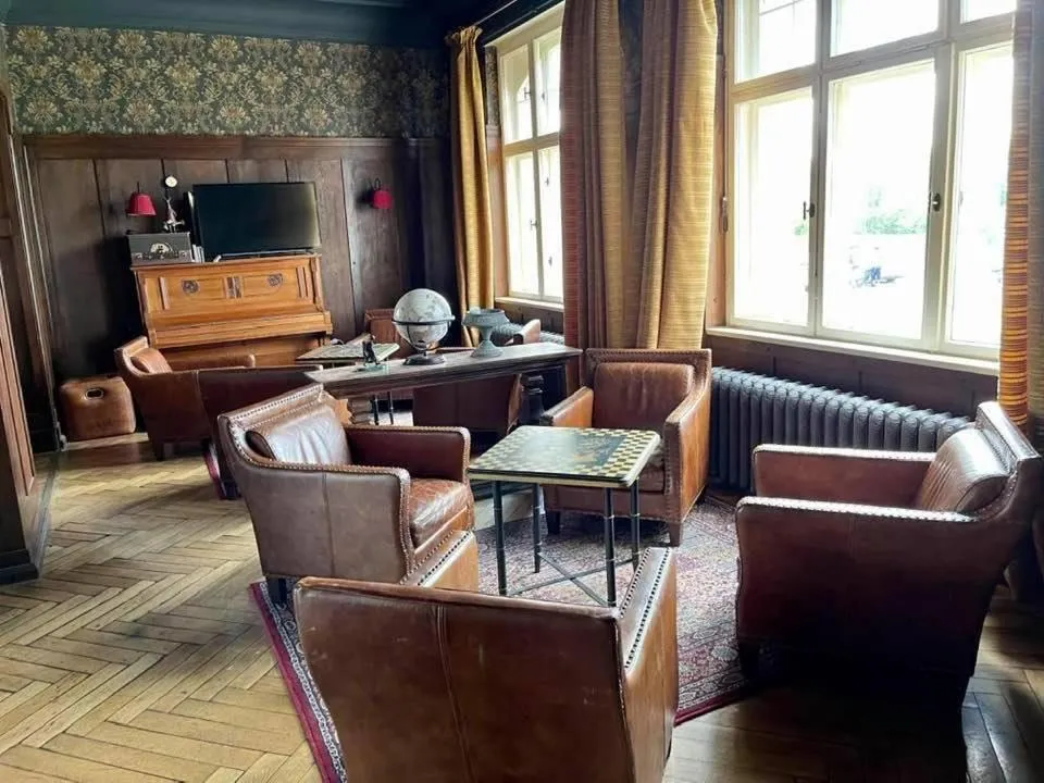 Lounge or bar in Schloss Krugsdorf Golf & Hotel