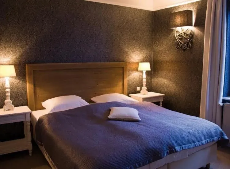Photo of the whole room, Bed in Schloss Krugsdorf Golf & Hotel