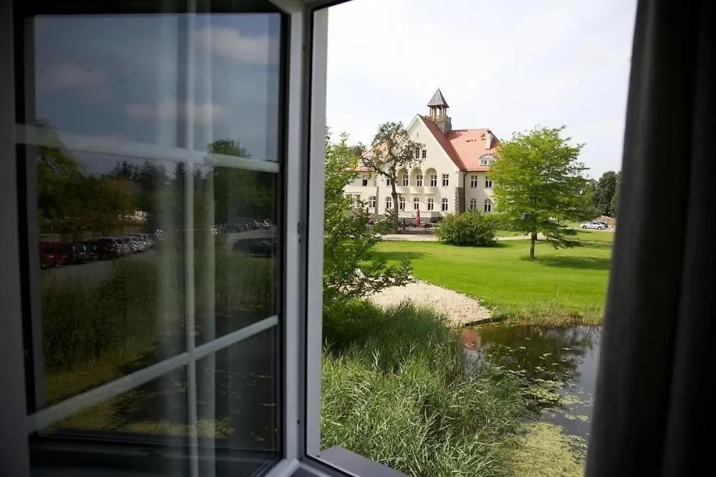 Property building in Schloss Krugsdorf Golf & Hotel