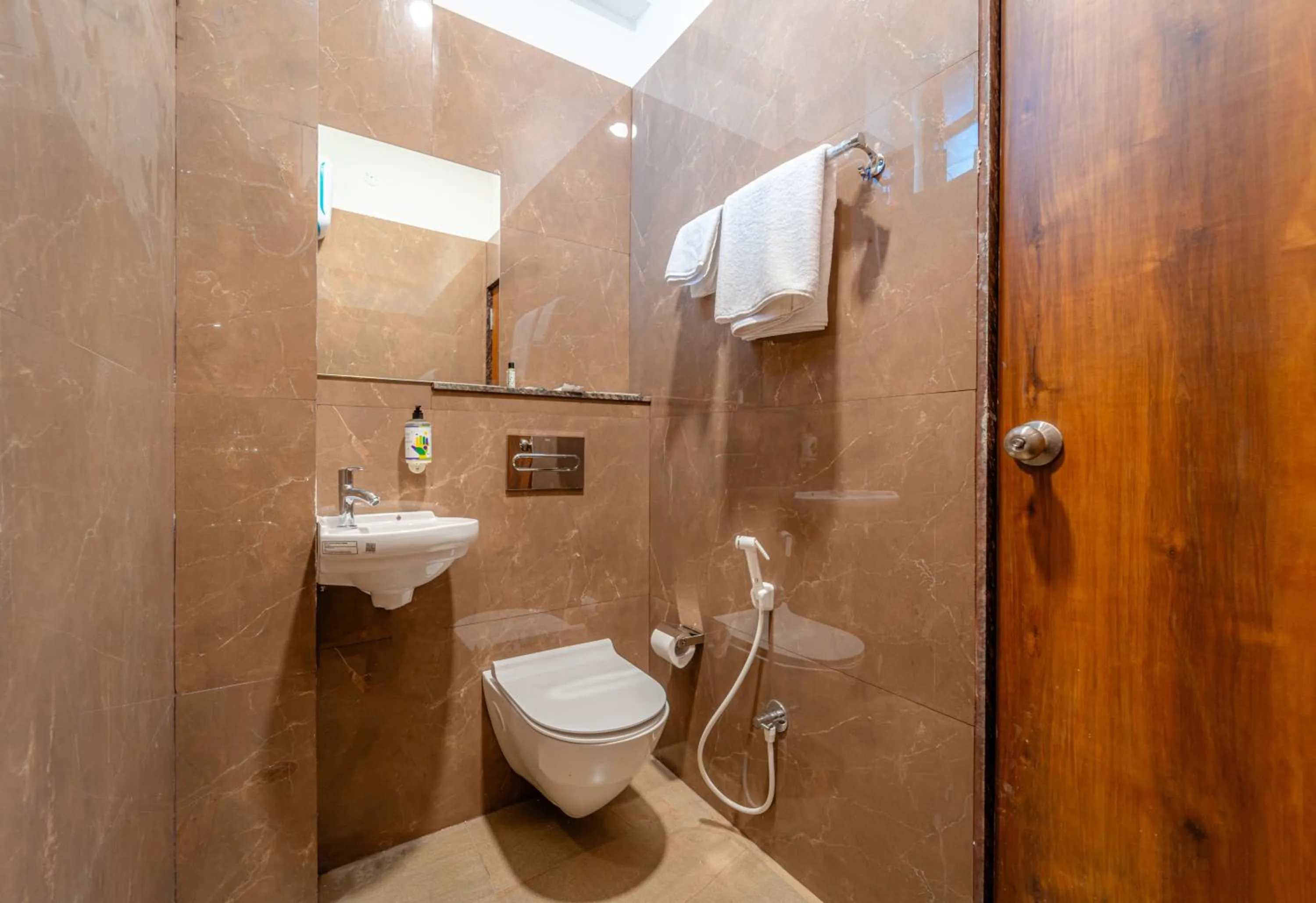 Bedroom in Treebo Pure Earth Stay, Vijay Nagar