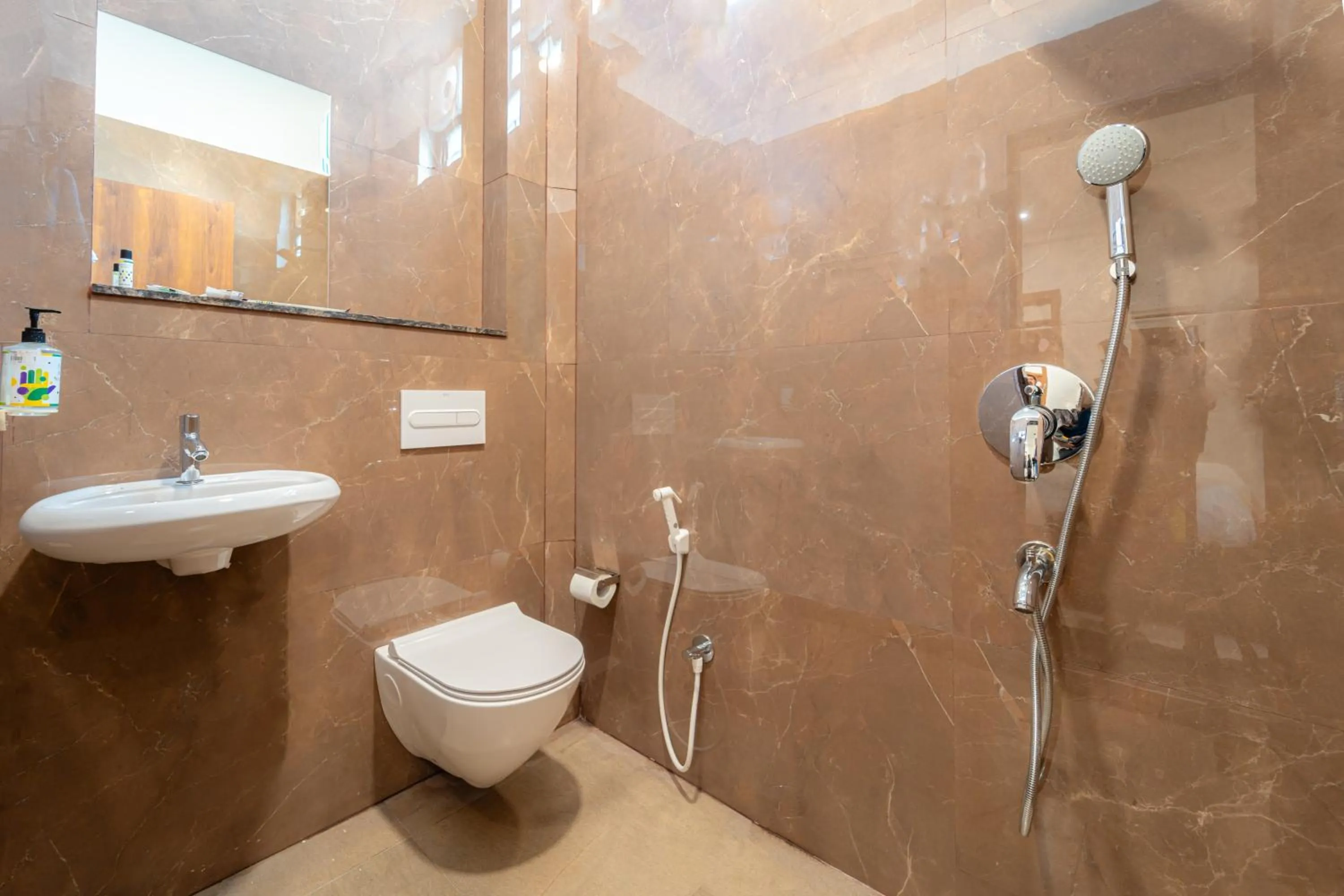 Bathroom in Treebo Pure Earth Stay, Vijay Nagar