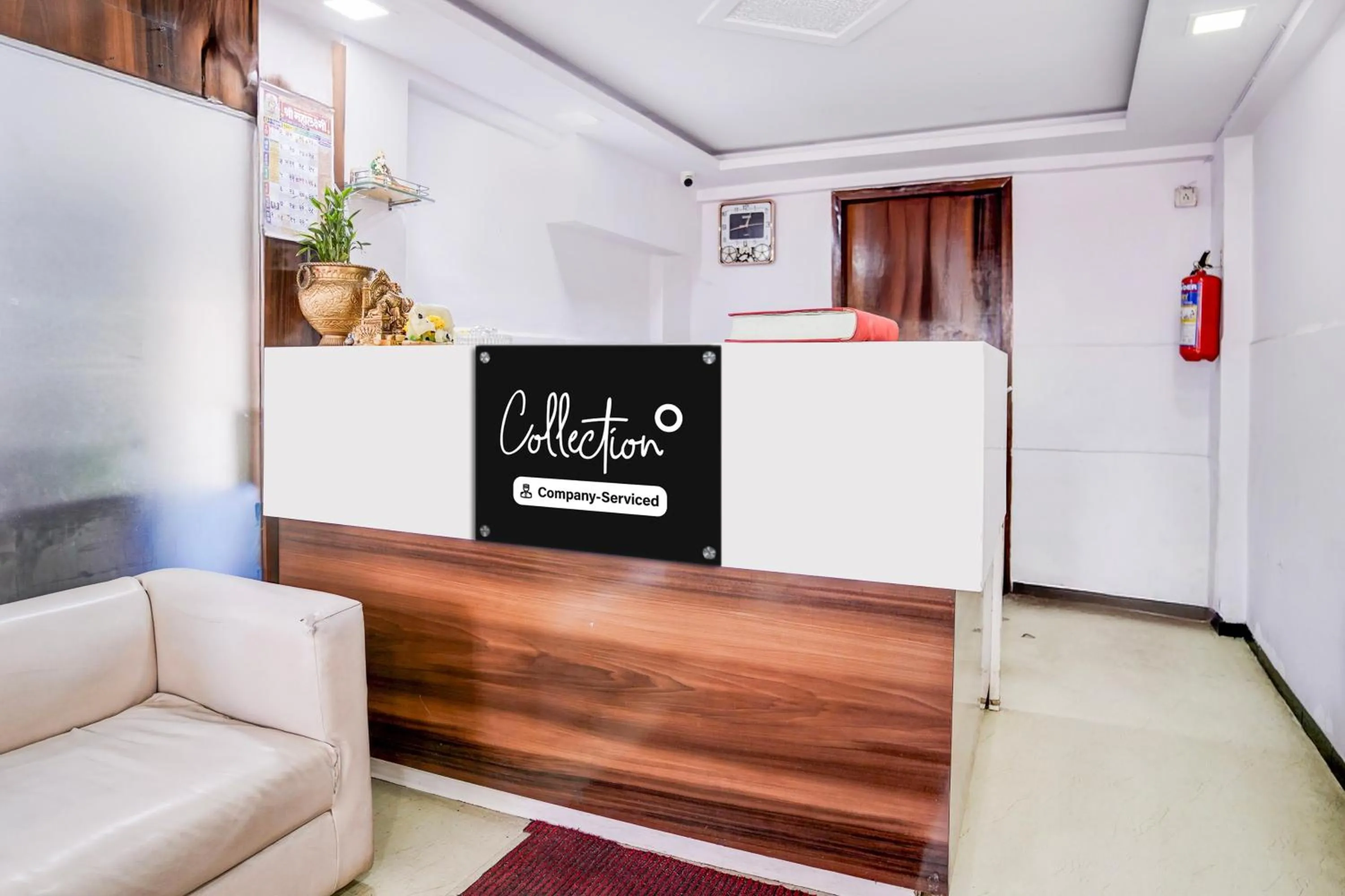 Lobby or reception in Collection O Sector 5 Sanpada Formerly Opal Comforts