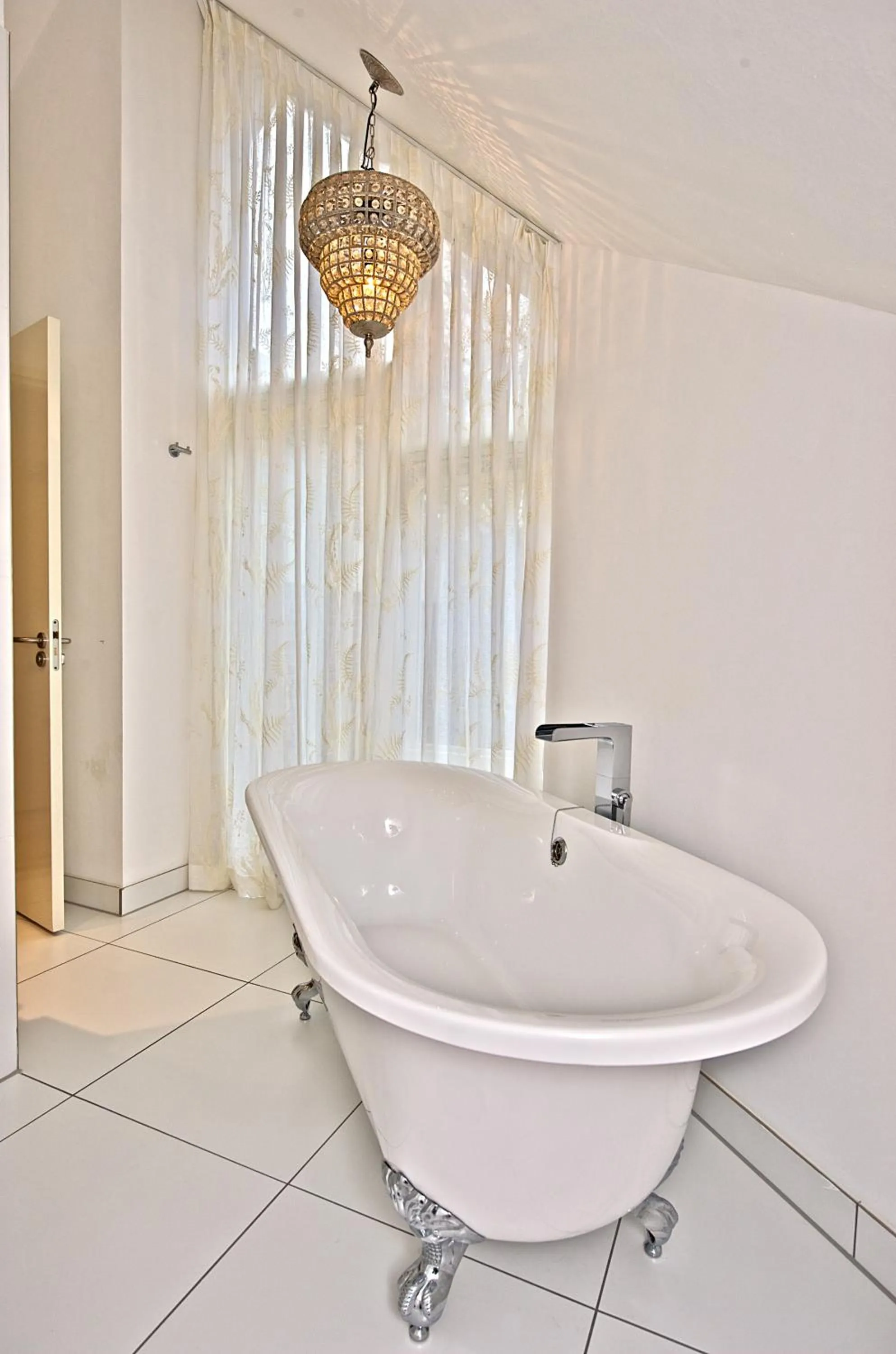 Bathroom in Restaurant Hotel Merlet