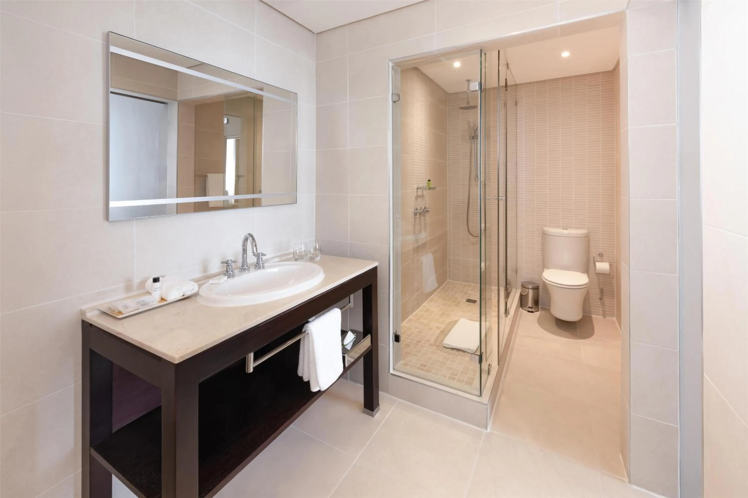 Shower in Garden Court Kings Beach