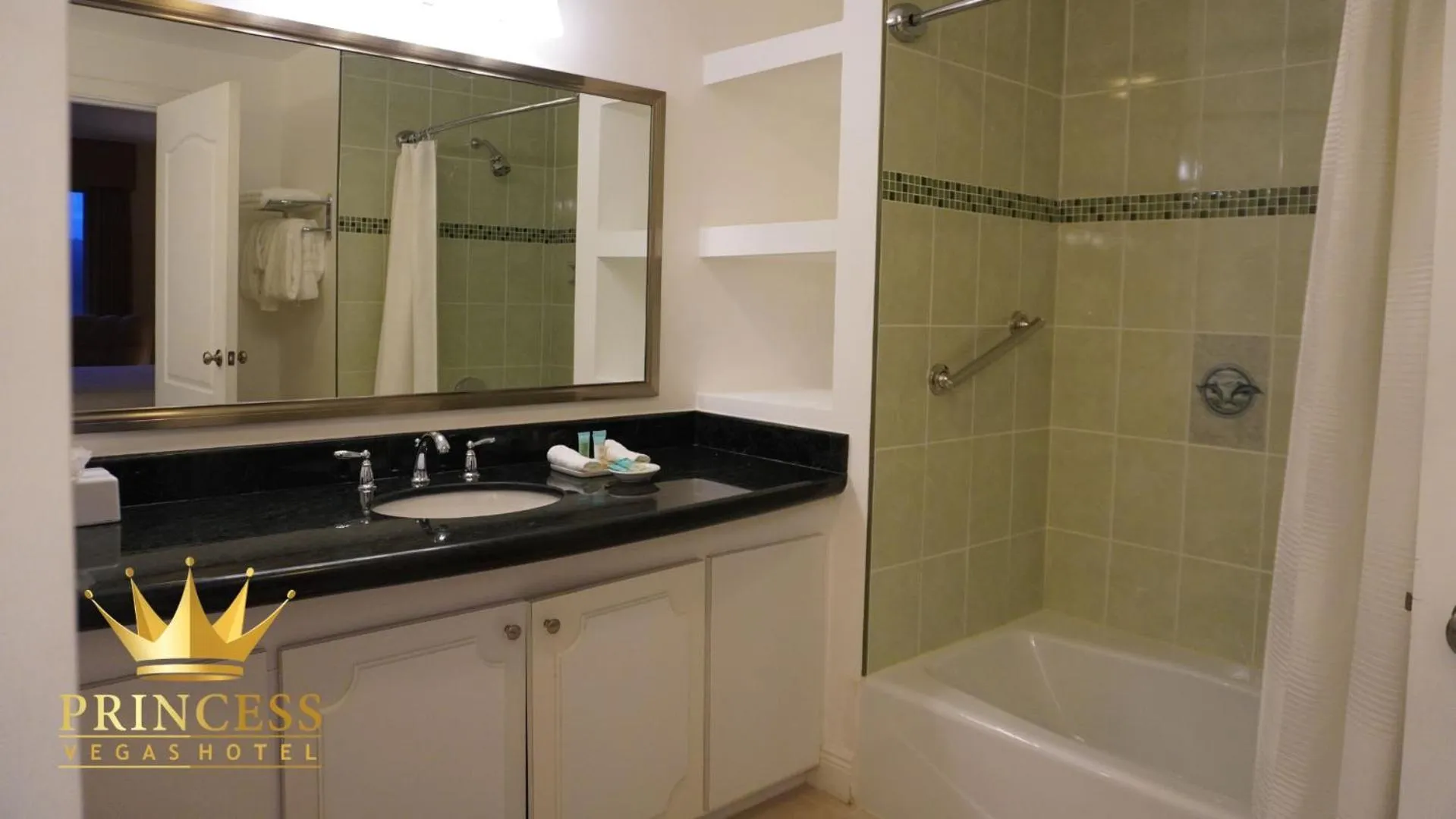 Shower in Princess Vegas Hotel & Casino