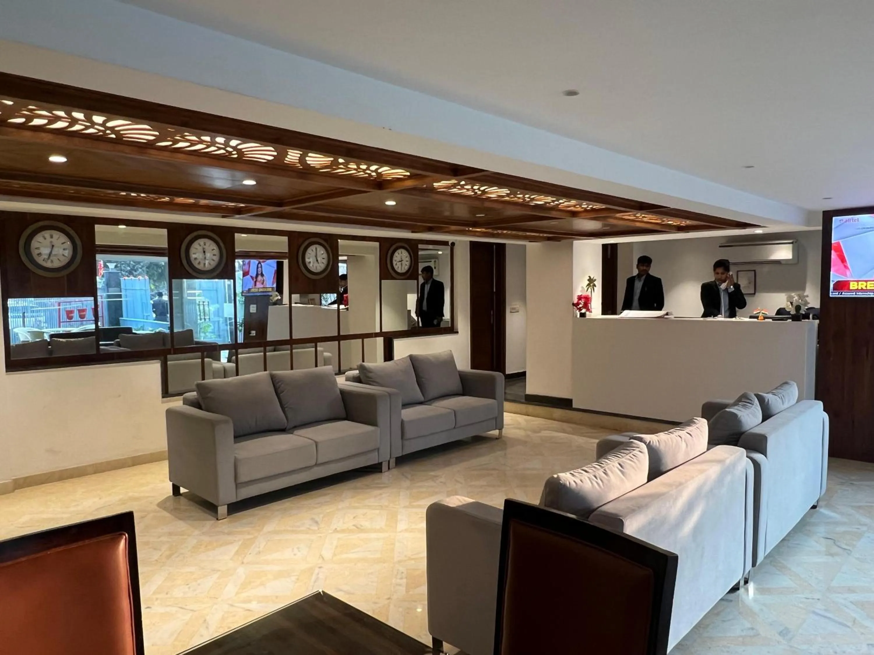 Lobby or reception in Nikko Premier - Near Medanta Hospital