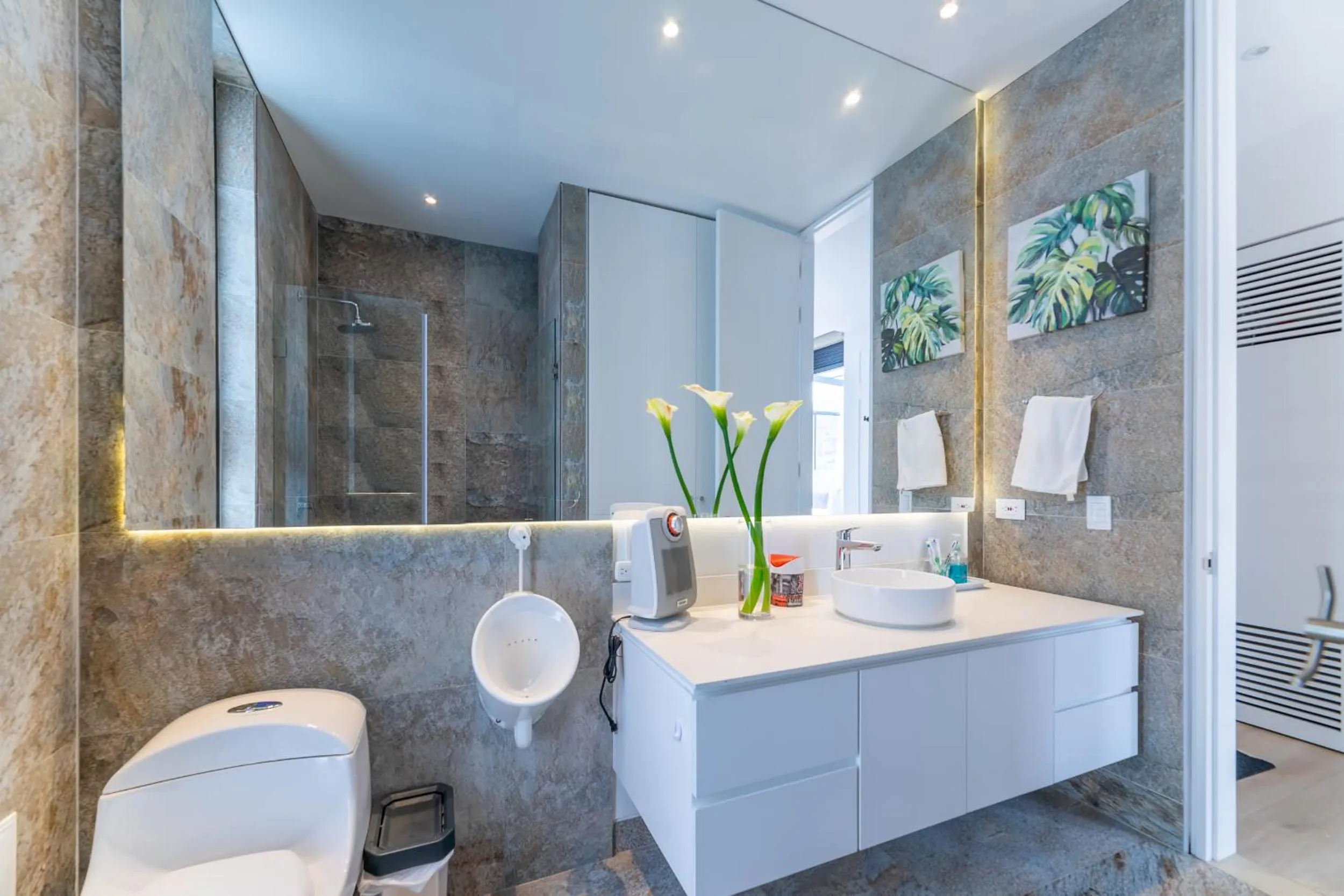 Bathroom in Canvas By Wynwood House