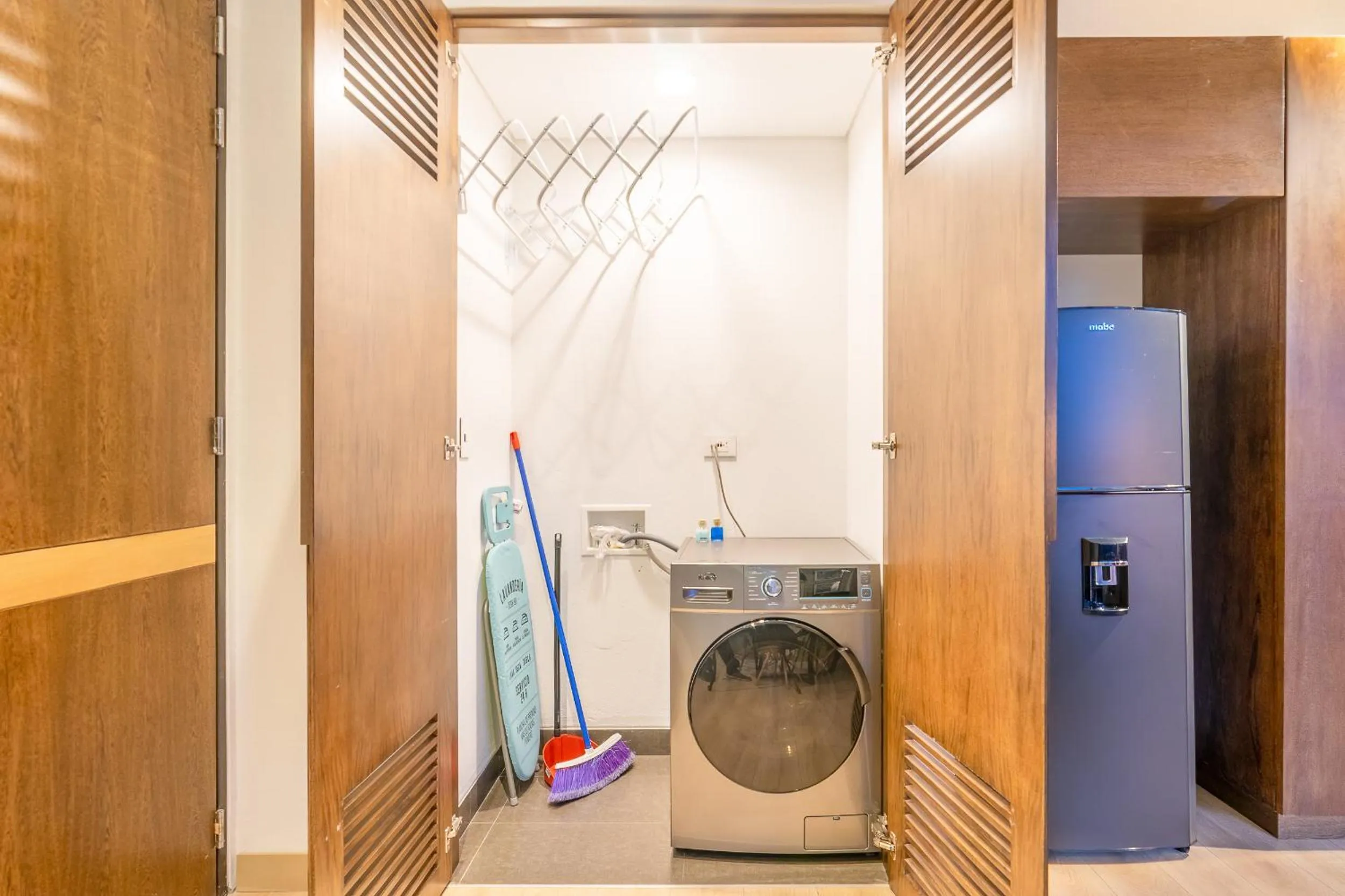 washing machine in Canvas By Wynwood House