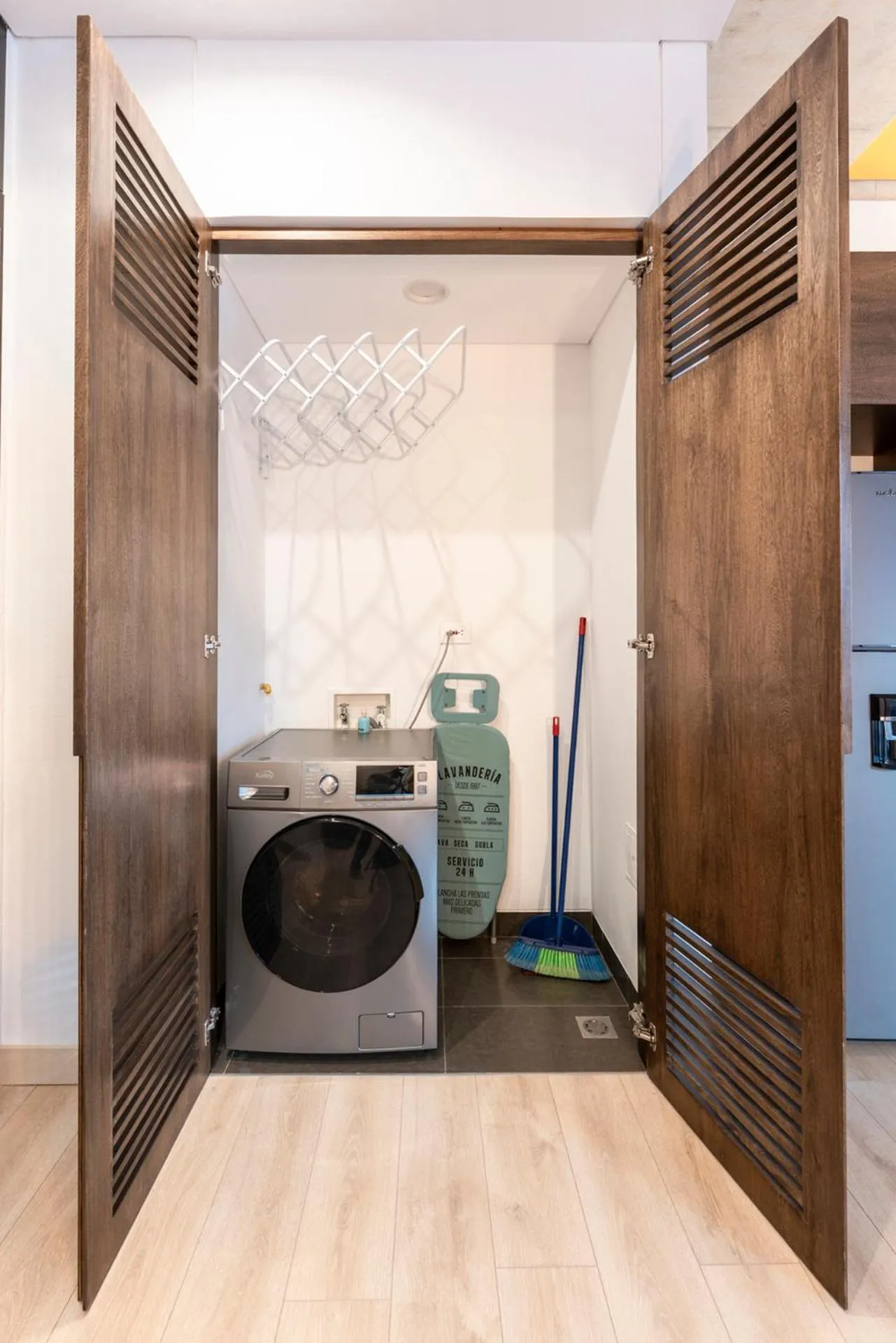 washing machine in Canvas By Wynwood House