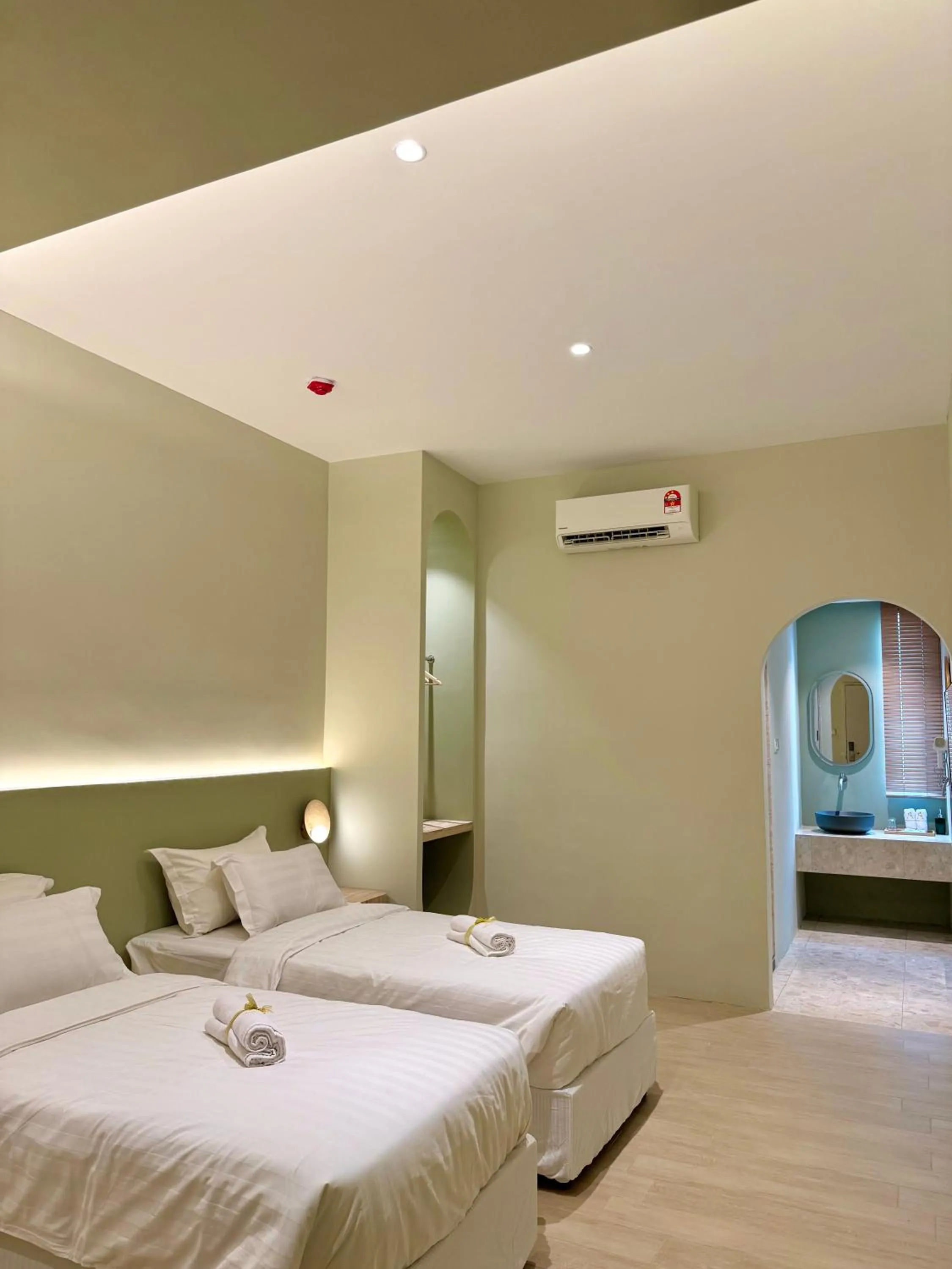 Bedroom, Bed in Asimmy Hotel