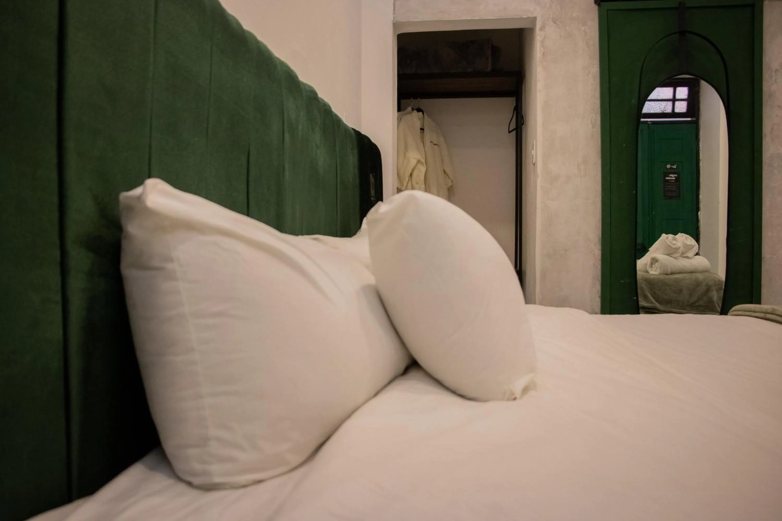 Bedroom, Bed in Collection O Patio Zaragoza