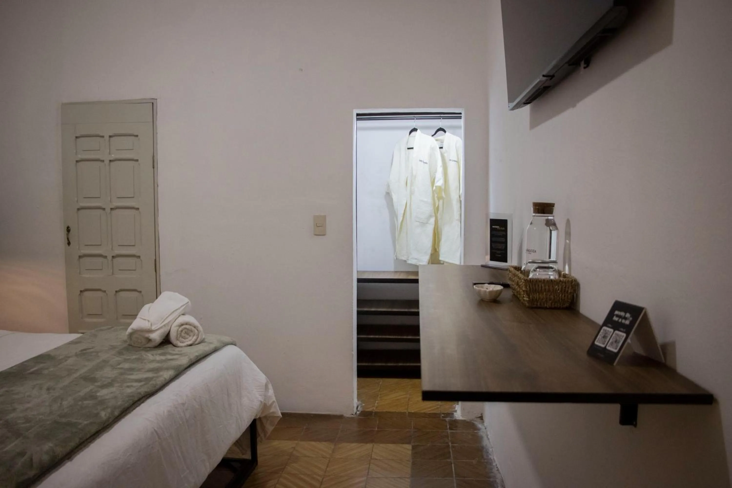 Bedroom, Bed in Collection O Patio Zaragoza