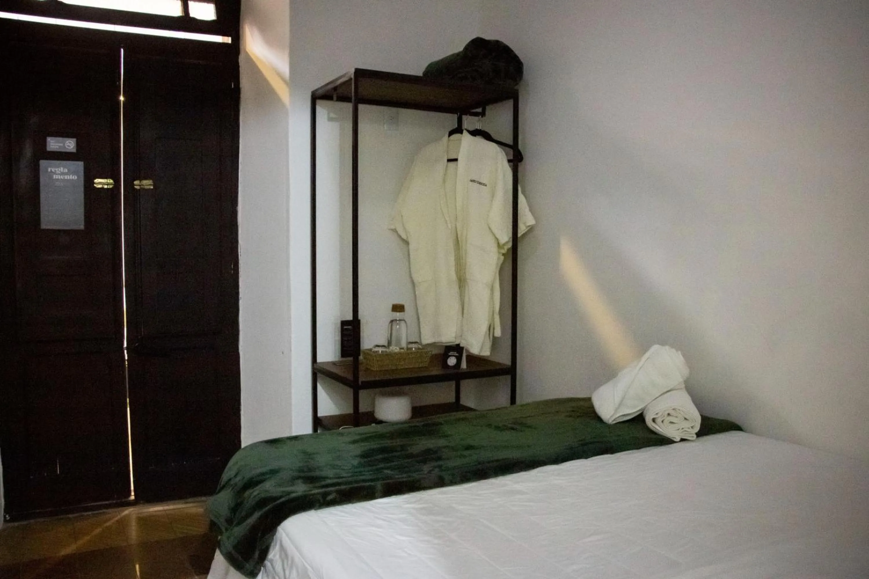 Bedroom, Bed in Collection O Patio Zaragoza