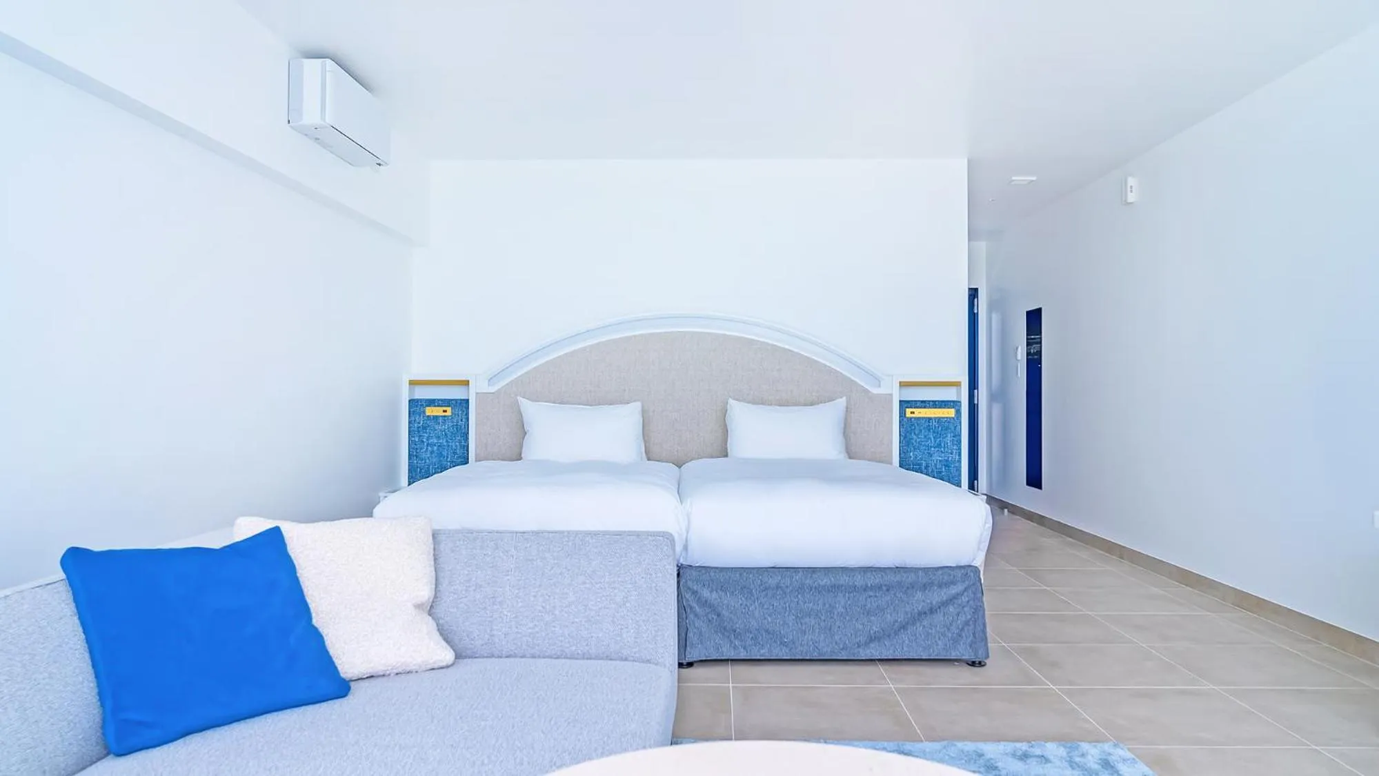 Photo of the whole room, Bed in SANTORINI HOTEL&VILLAS MIYAKOJIMA