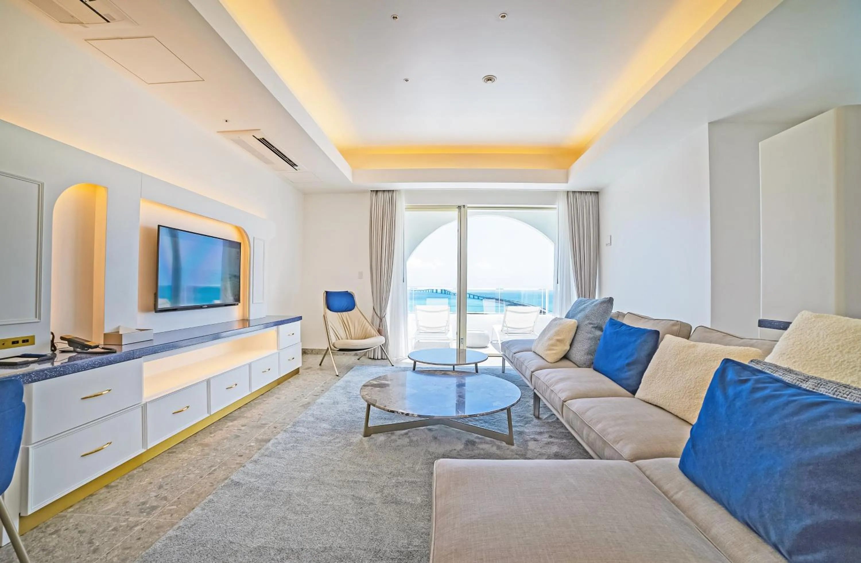 SANTORINI HOTEL&VILLAS MIYAKOJIMA