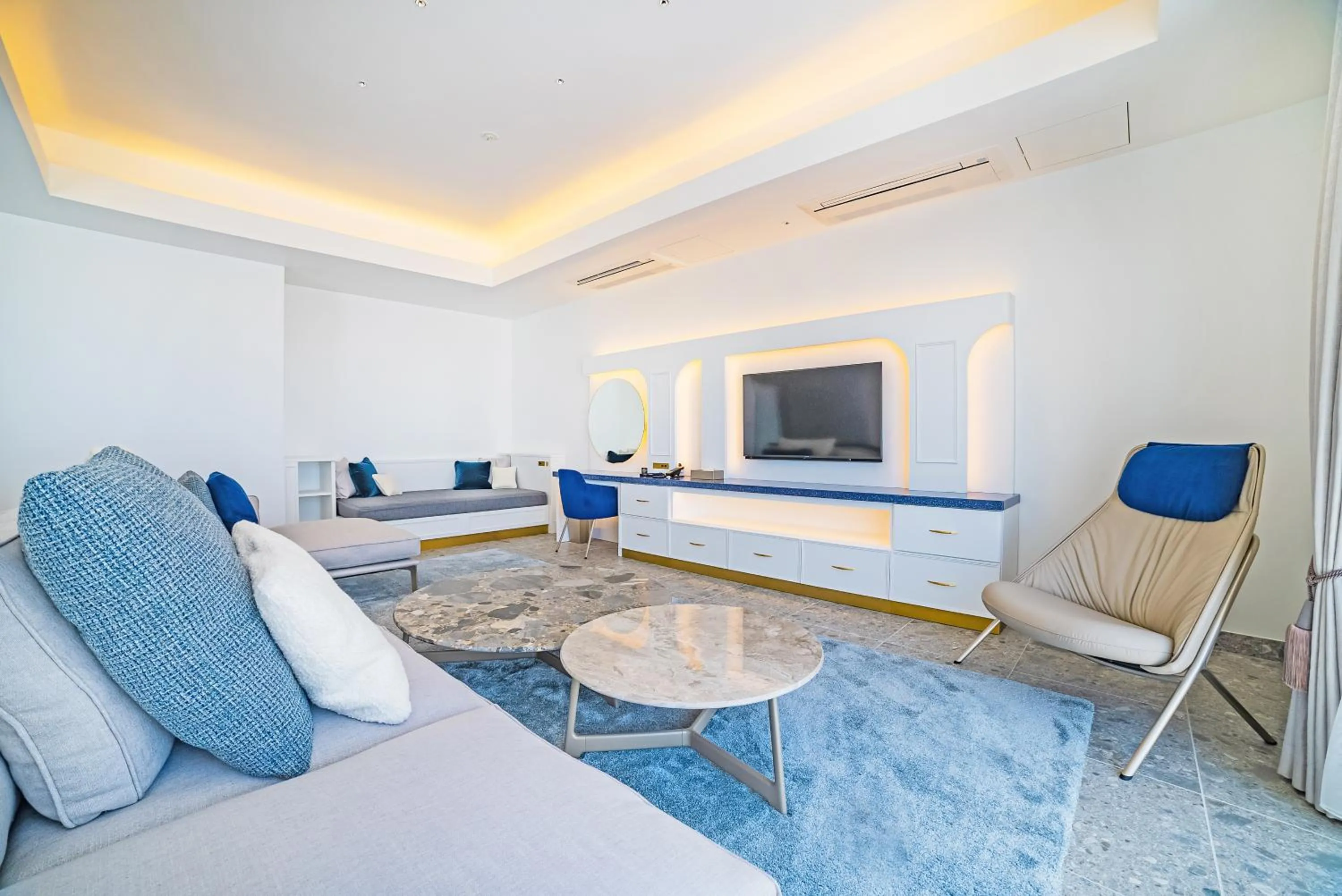 SANTORINI HOTEL&VILLAS MIYAKOJIMA