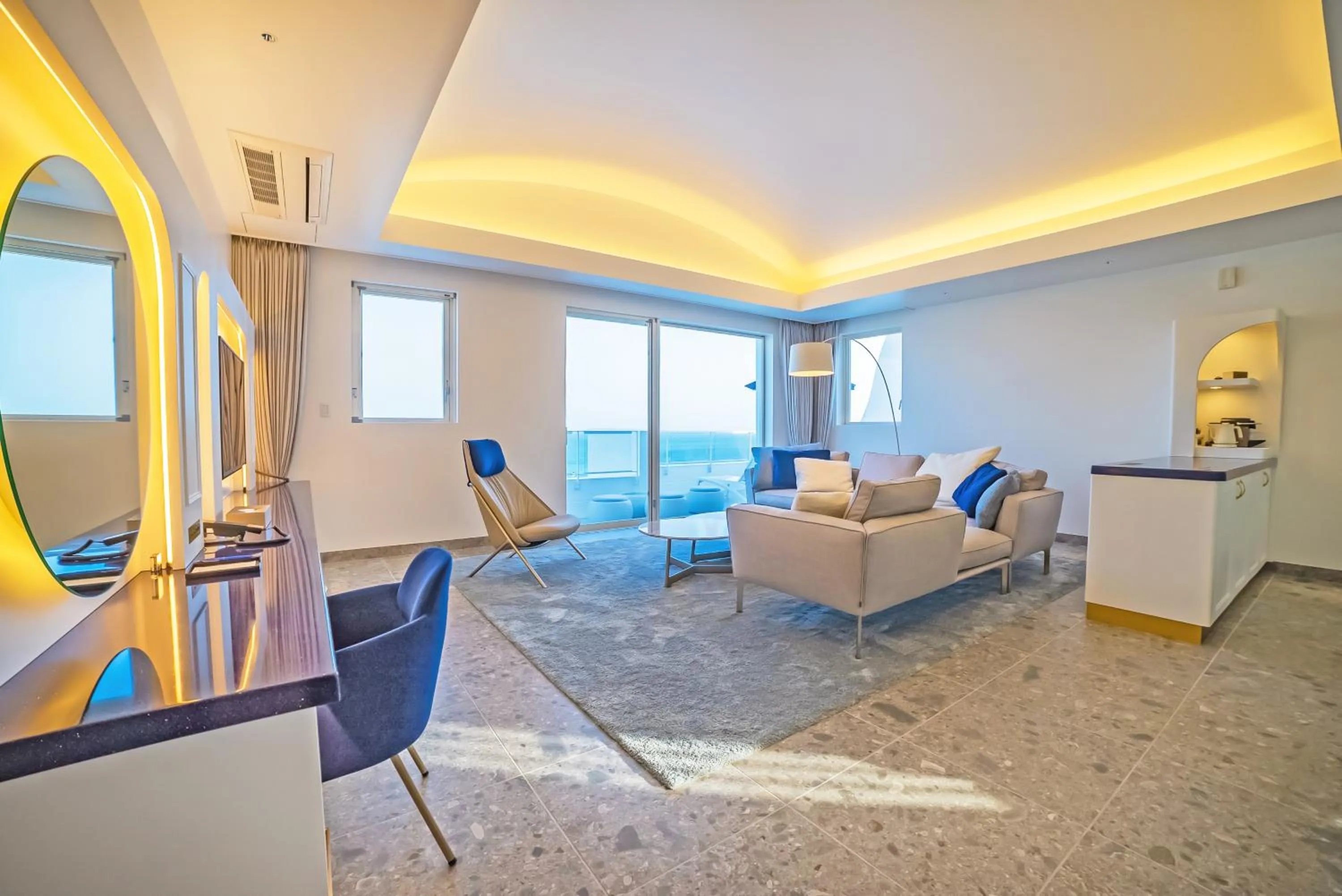 SANTORINI HOTEL&VILLAS MIYAKOJIMA