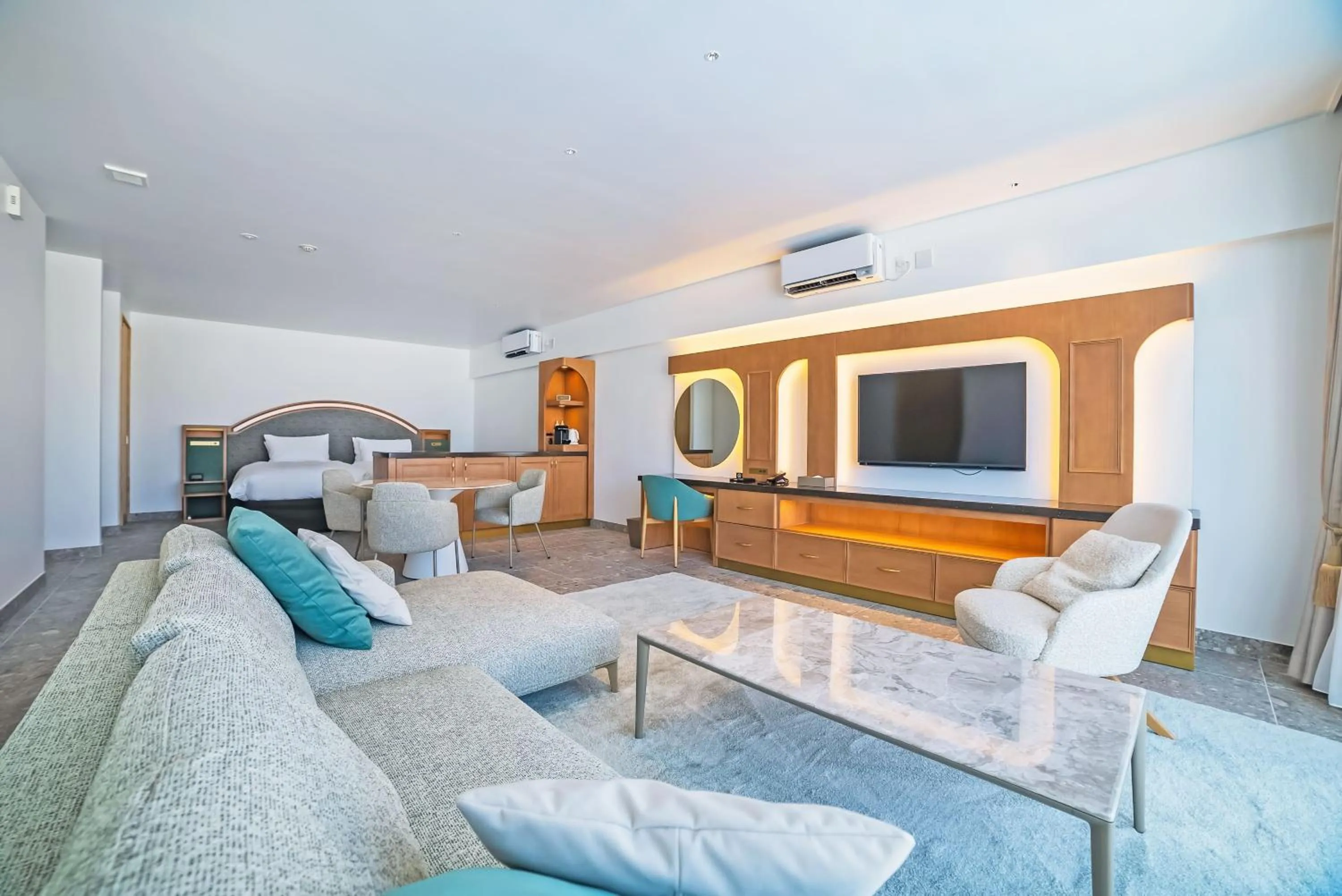 Living room in SANTORINI HOTEL&VILLAS MIYAKOJIMA