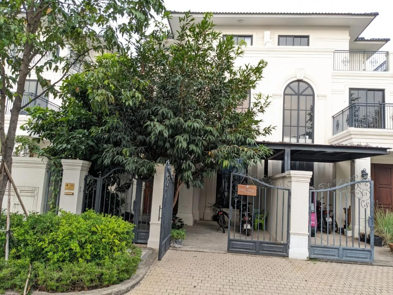 Property building in Thong Dong Homestay