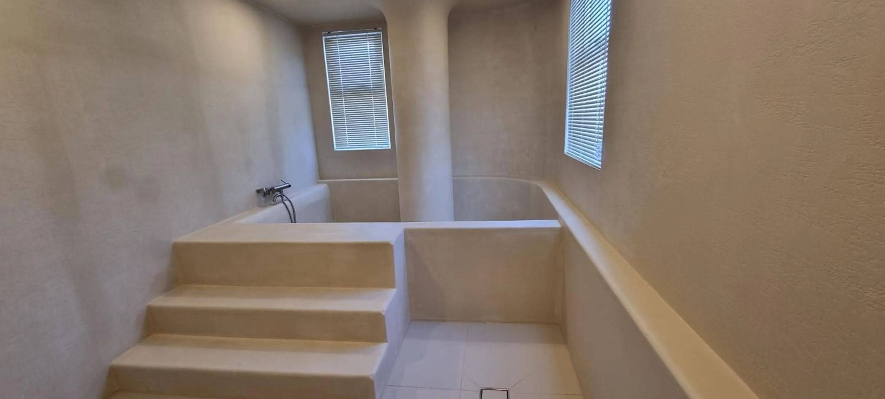 Hot Tub in Island Stay