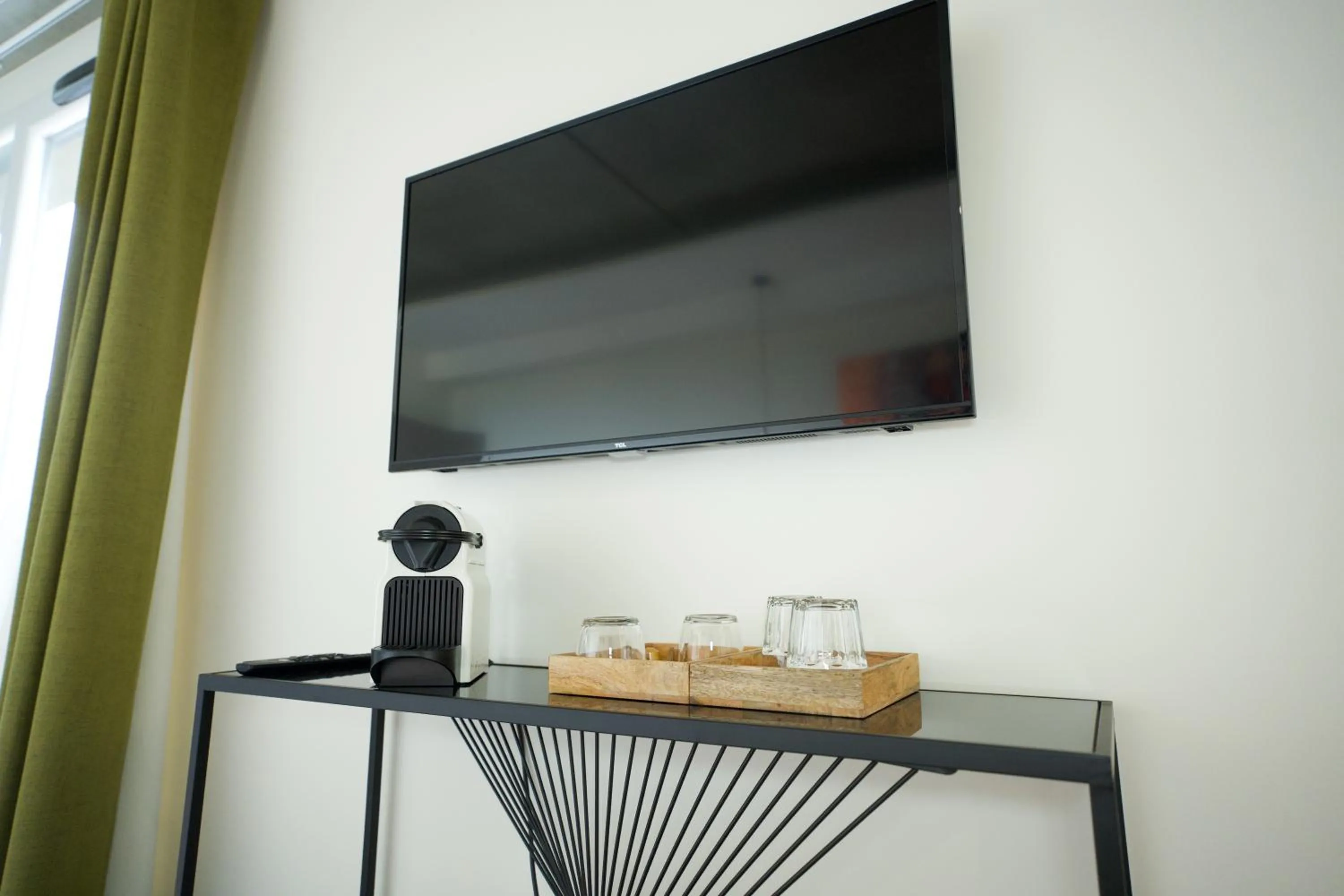 TV and multimedia in Arrow Hôtel