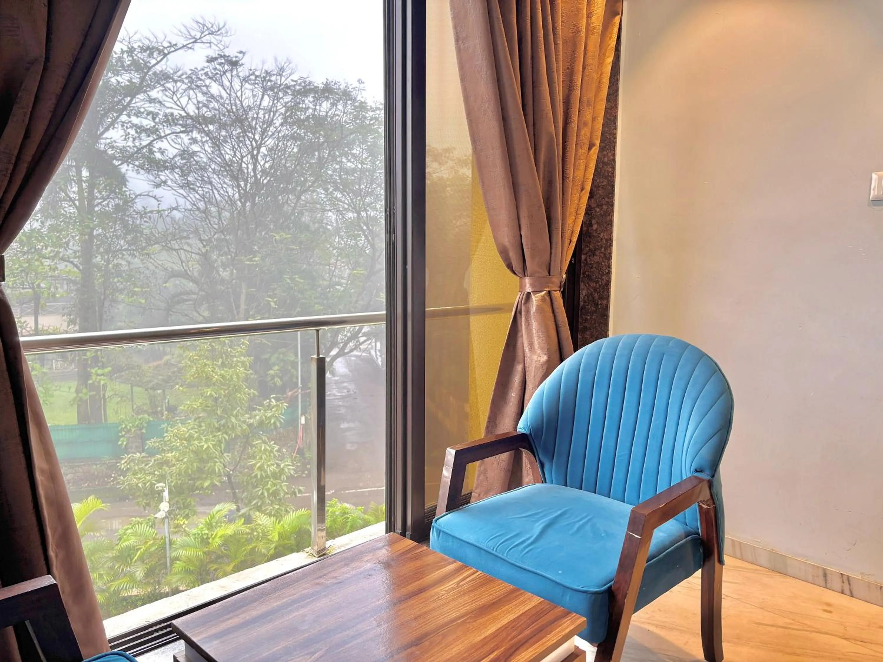Seating area in Misty Blue Resort and Villas