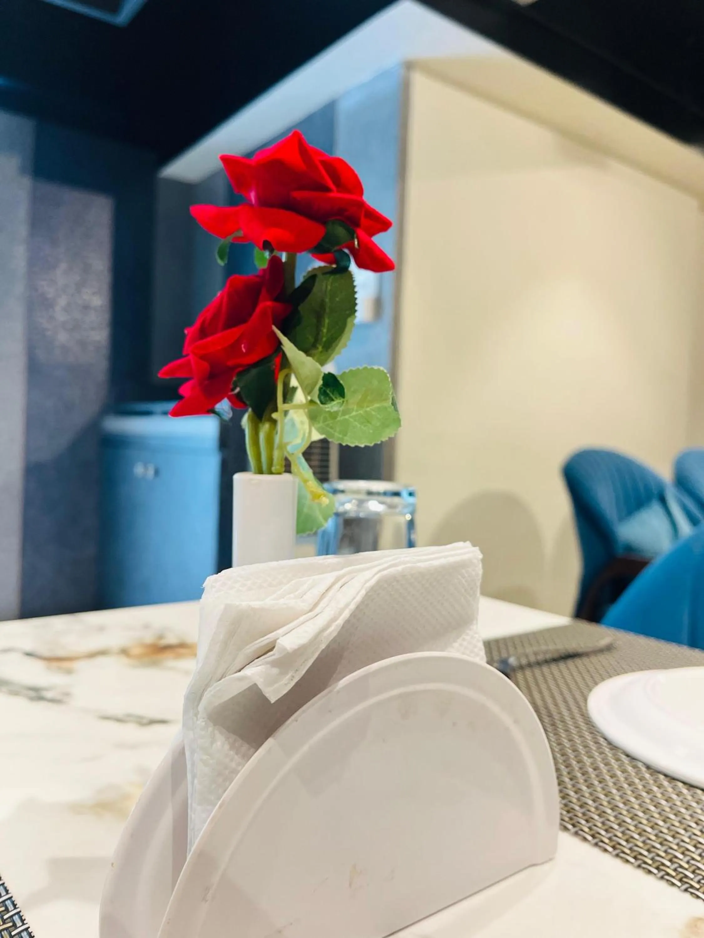 Restaurant/places to eat in Misty Blue Resort and Villas