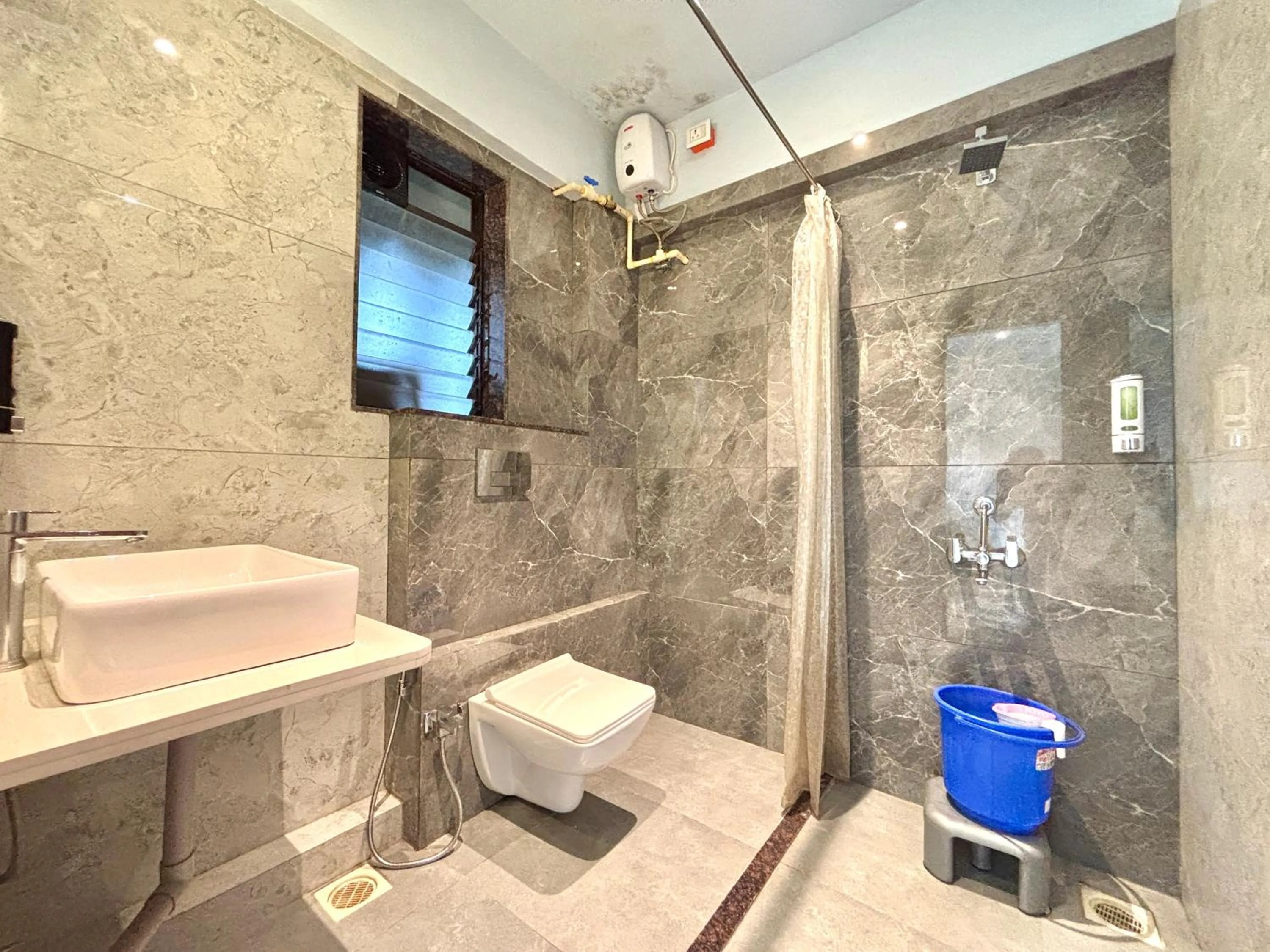 Toilet in Misty Blue Resort and Villas