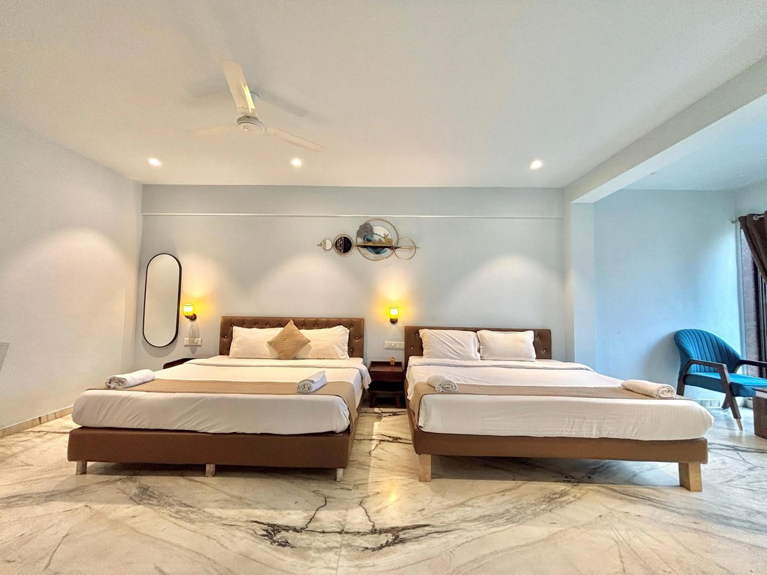 Bed in Misty Blue Resort and Villas