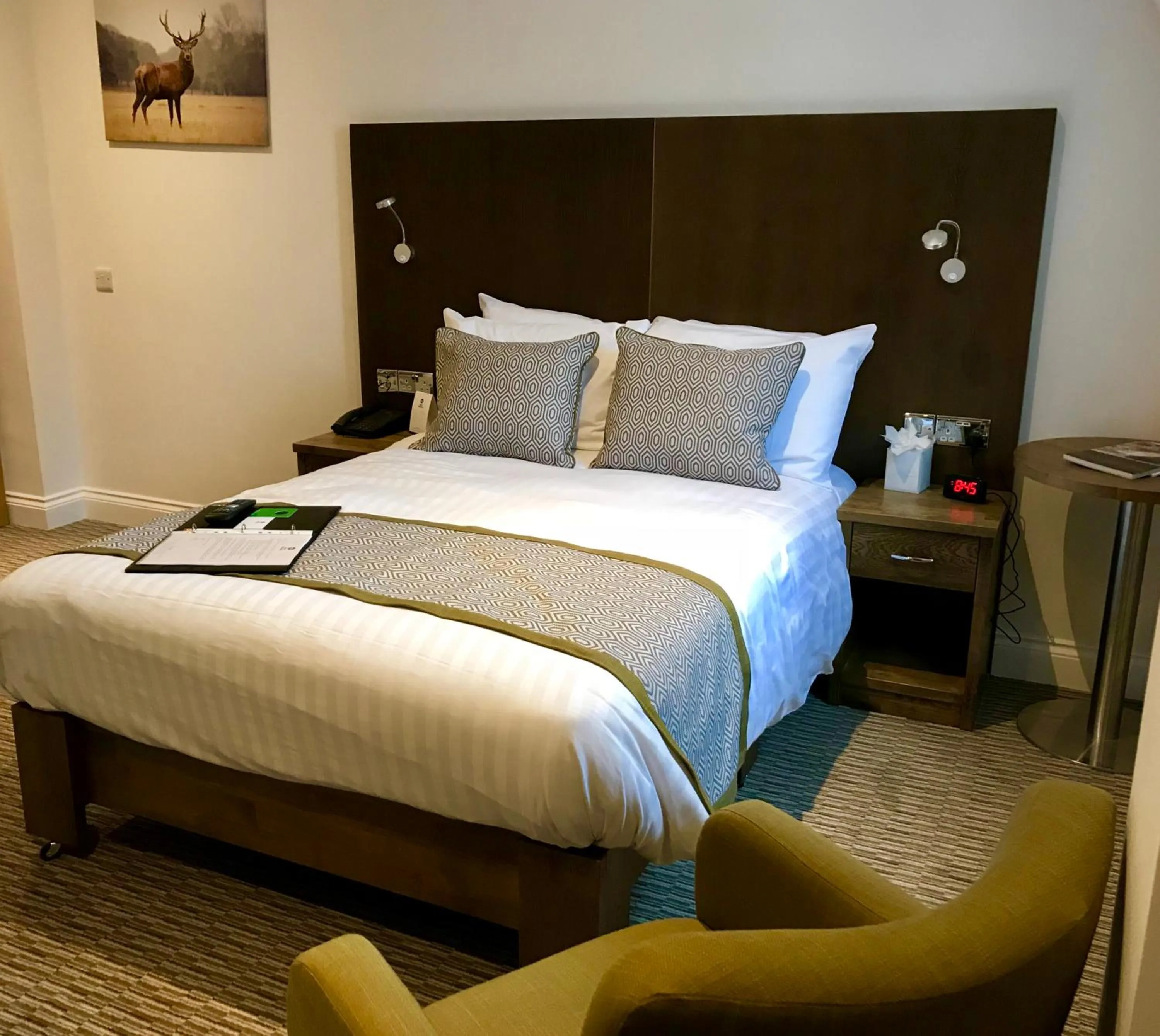 Bed in Best Western Priory Hotel