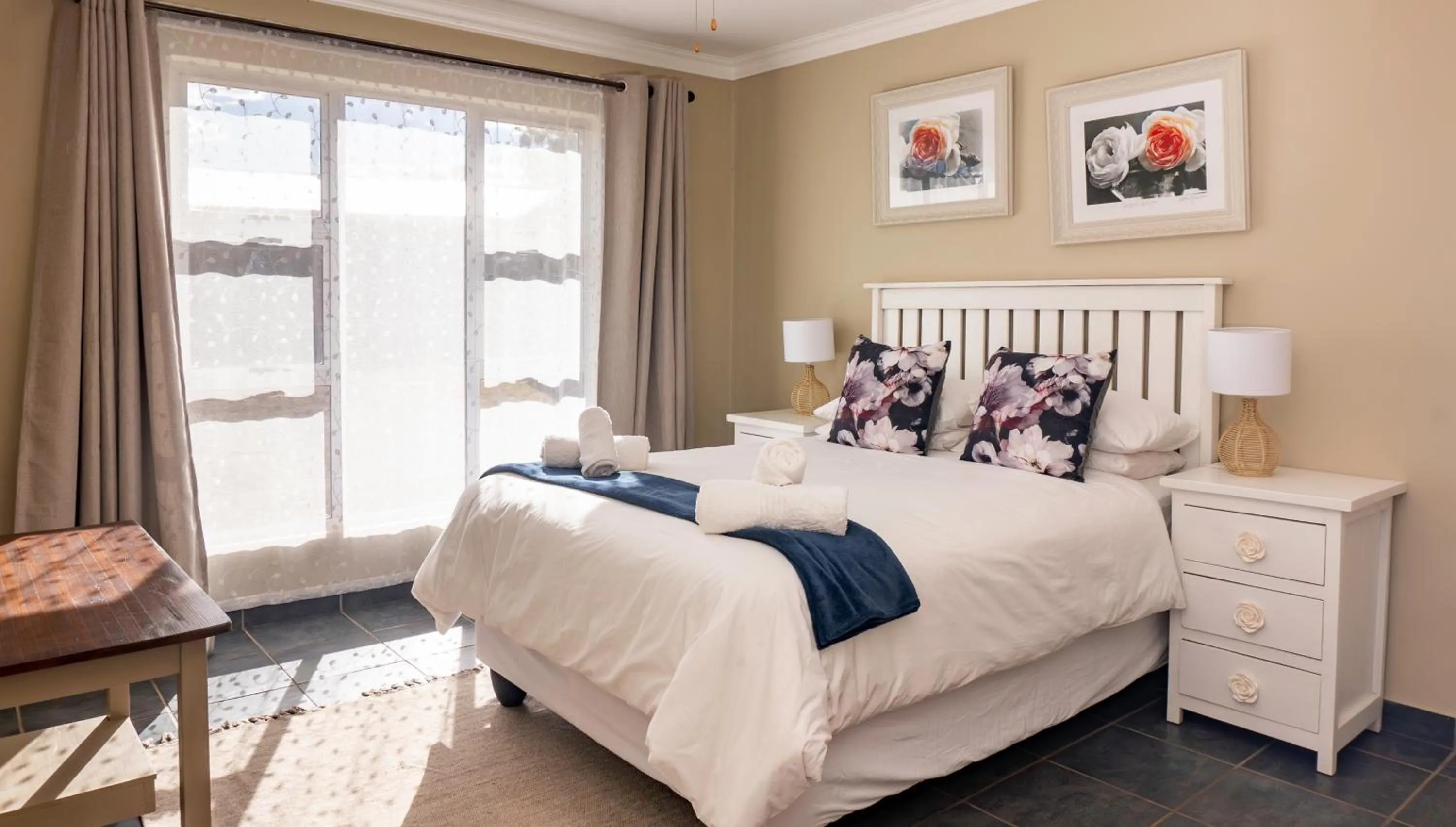 Bed in Amberdale Estate Self Catering